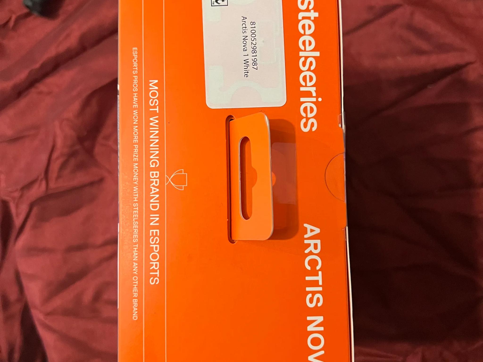 Steelseries Arctis Nova 1