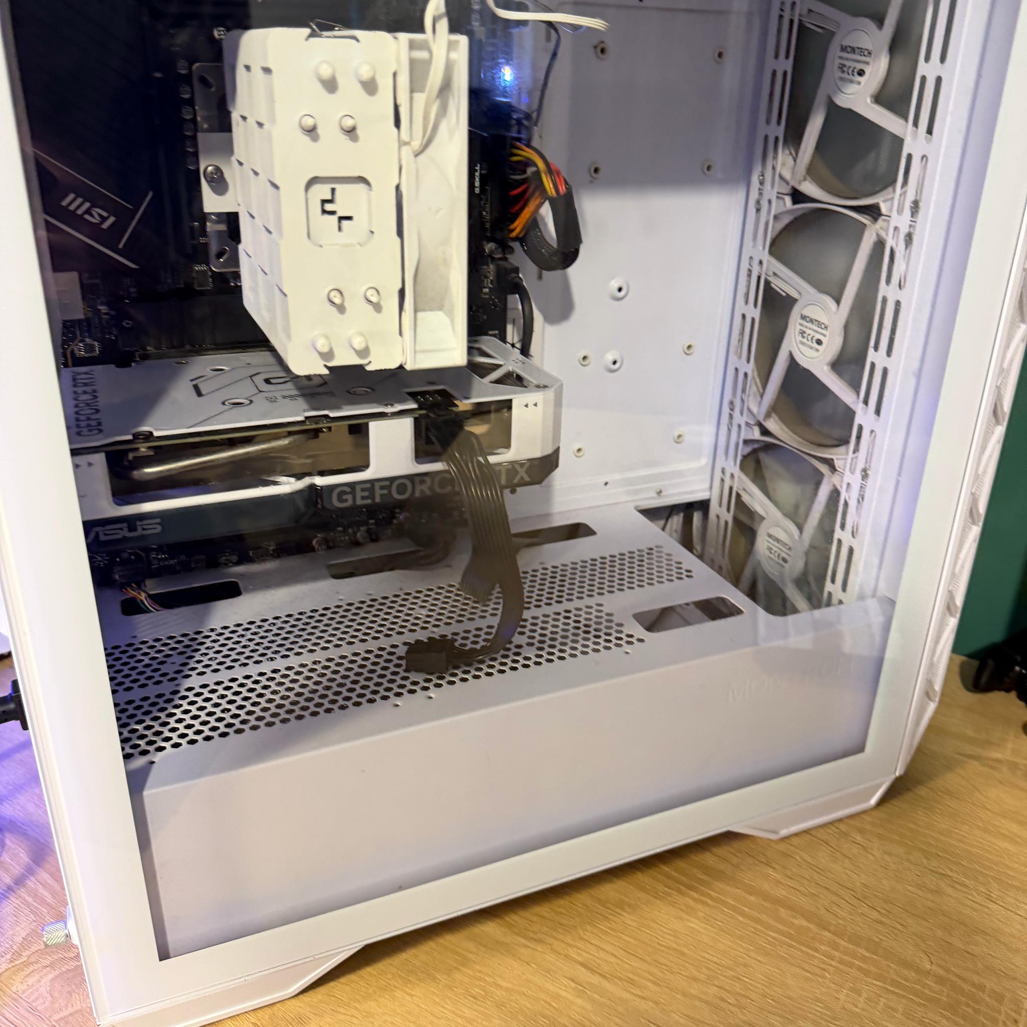 White Gaming PC | Ryzen 7 7800X3D | RTX 4060 8GB | 32GB DDR5-6000 | MSI B650 | 1TB NVMe