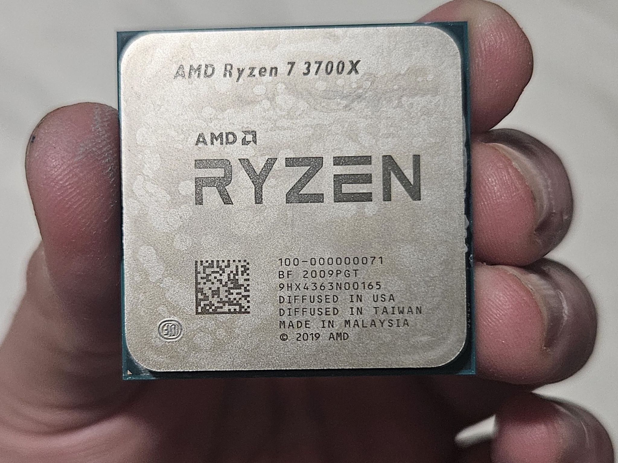 AMD Ryzen 7 3700x