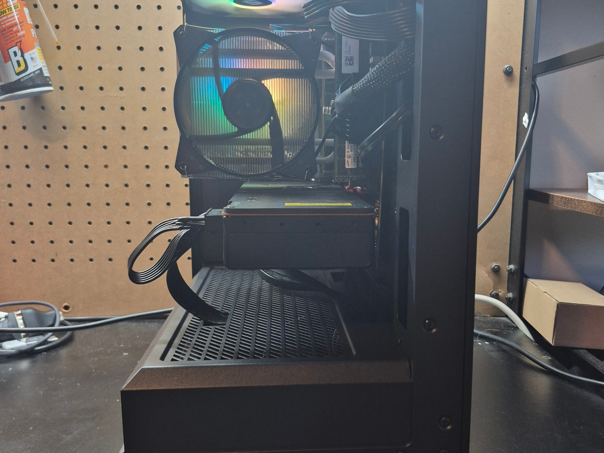 Gaming/Editing/Streaming | 12 Core Xeon, 28GB RAM,  8GB AMD Vega 64, Win11