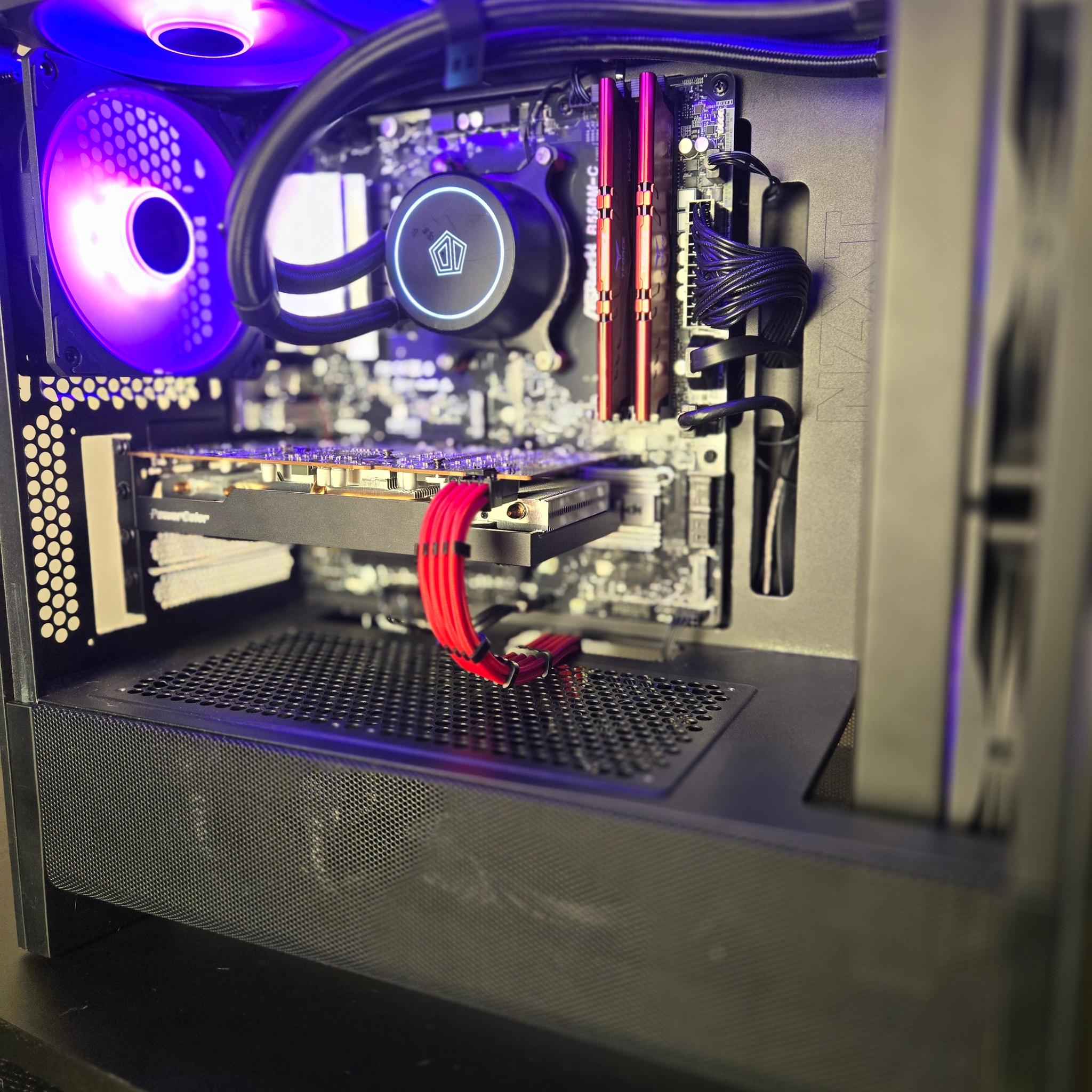 RX 6650 XT | Ryzen 5 5600 | 16gb DDR4 | 1tb Storage👏🏽