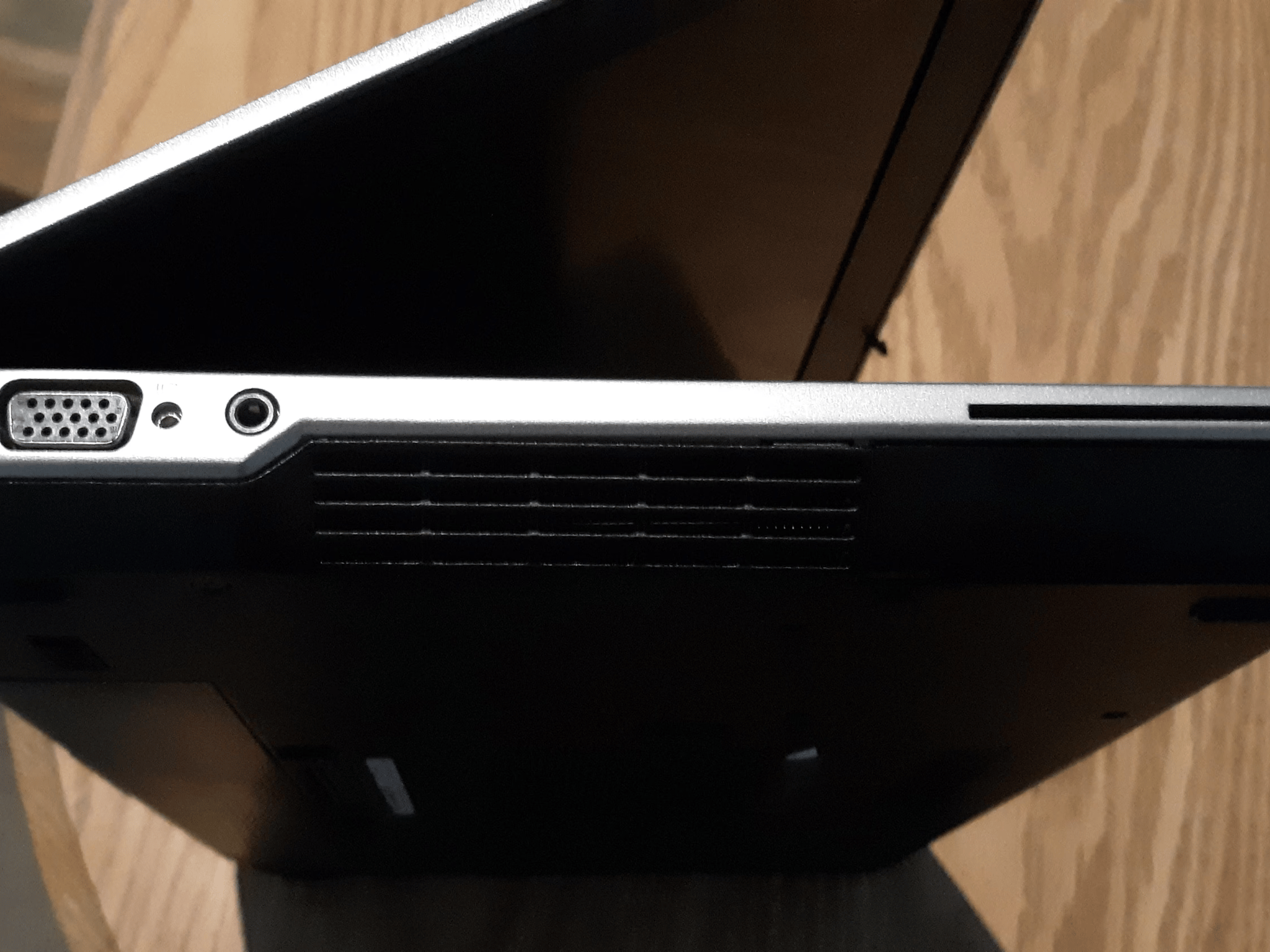 REFURBISHED || Dell Latitude E6420, Core i5-2520M, 4GB RAM, 240GB SSD