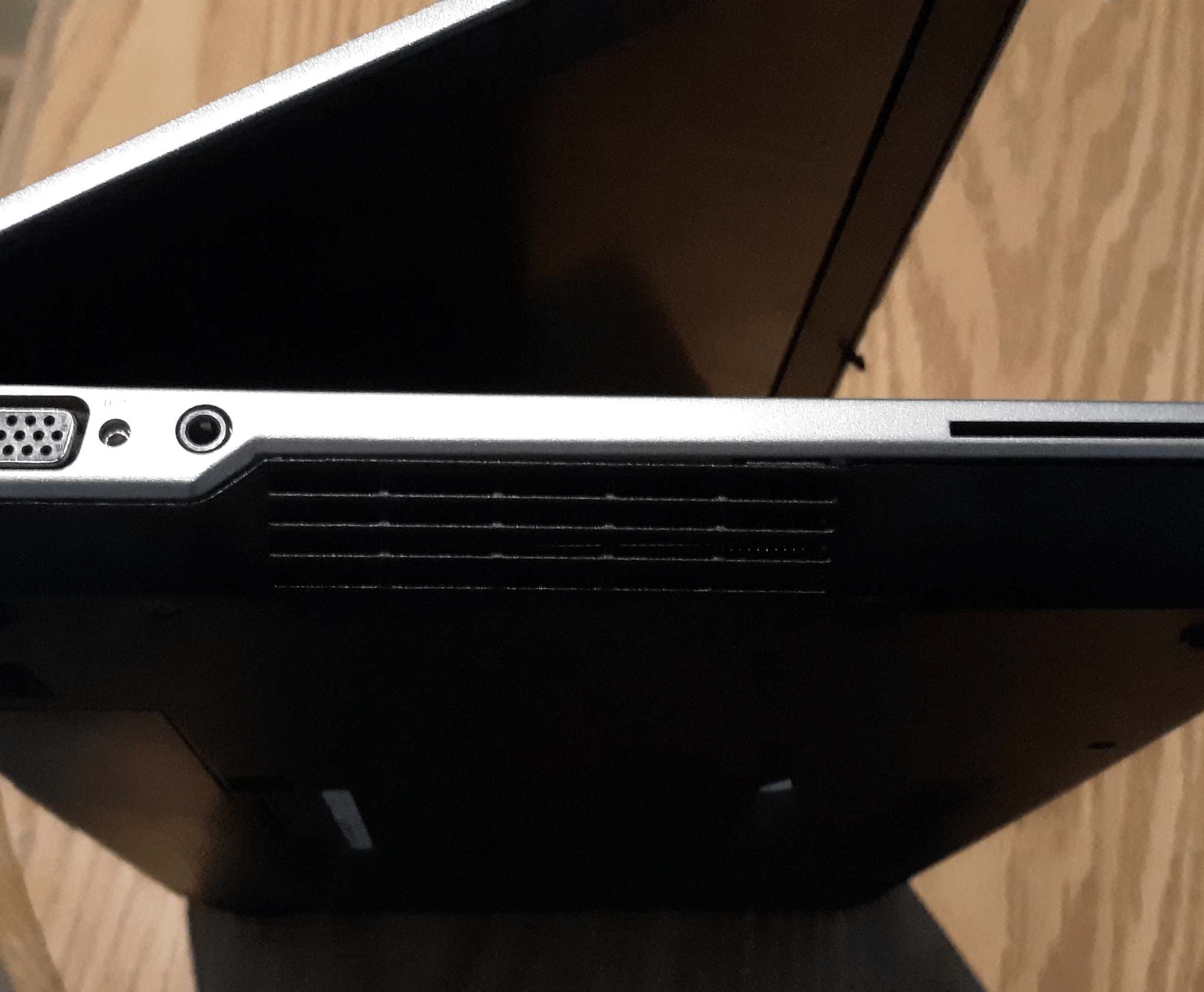 REFURBISHED || Dell Latitude E6420, Core i5-2520M, 4GB RAM, 240GB SSD
