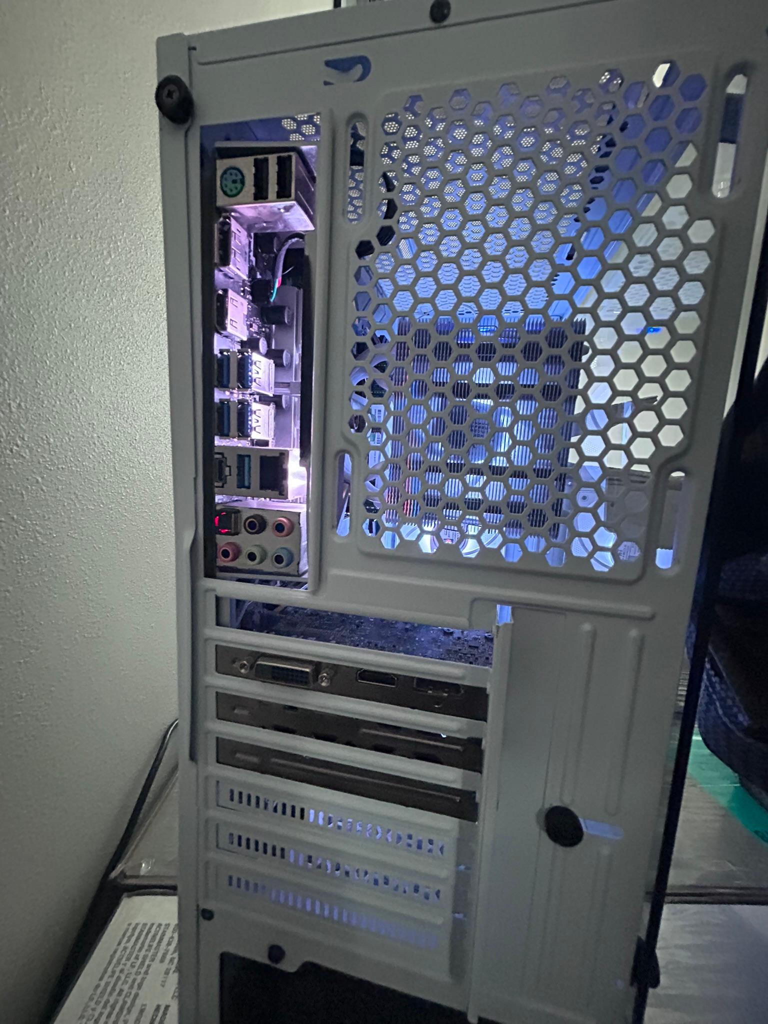 ❄️Snow|| Mid Tier Gaming PC⚔️ RTX 2060 6GB ⚔ Ryzen 2200g⚔️16GB DDR4 ⚔️1TB