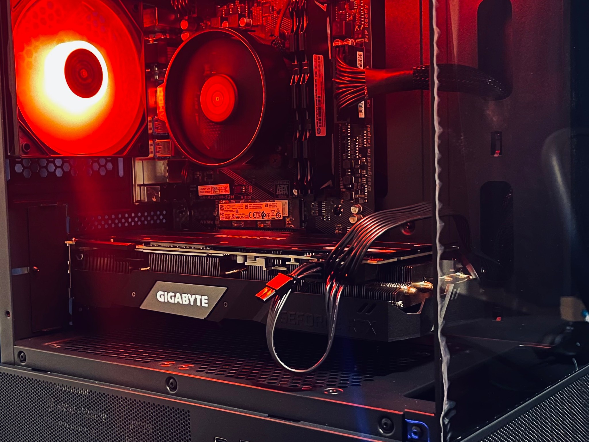 ESports Gaming PC |RTX 2070 Super // Ryzen 5 2600 // 16GB DDR4|
