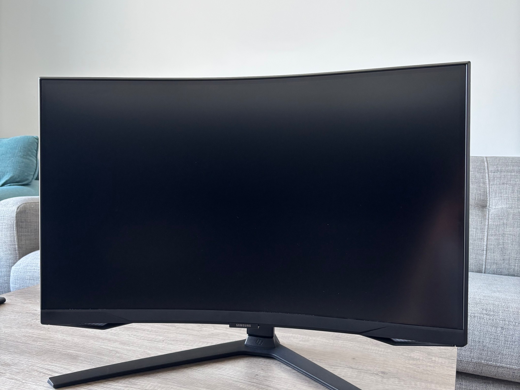 Samsung G65B 27”