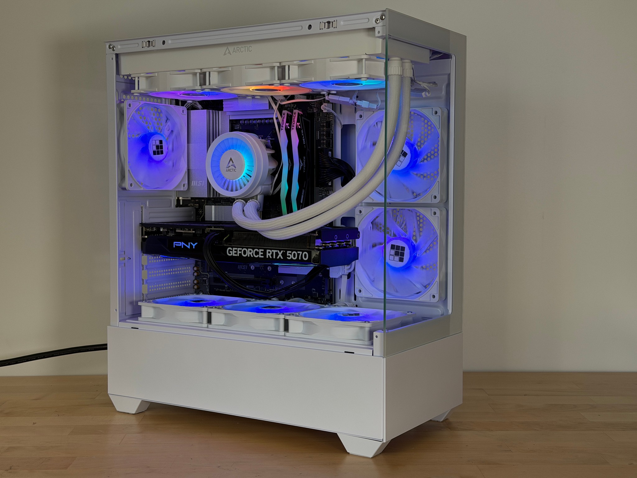 RTX 5070 Ryzen 7 9800x3d Gaming PC With 2tb ssd and 32gb DDR5