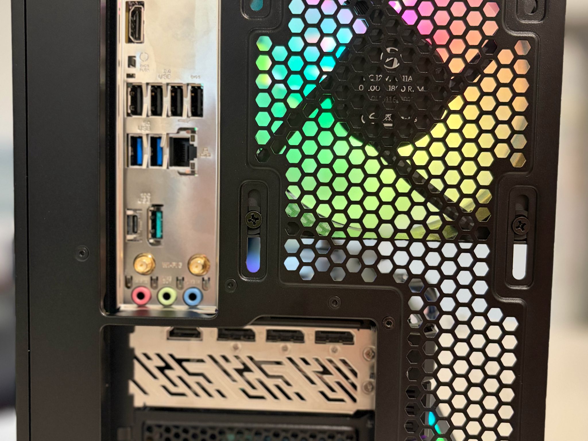 Gaming PC RX 9070 XT + RYZEN 7 9800X3D