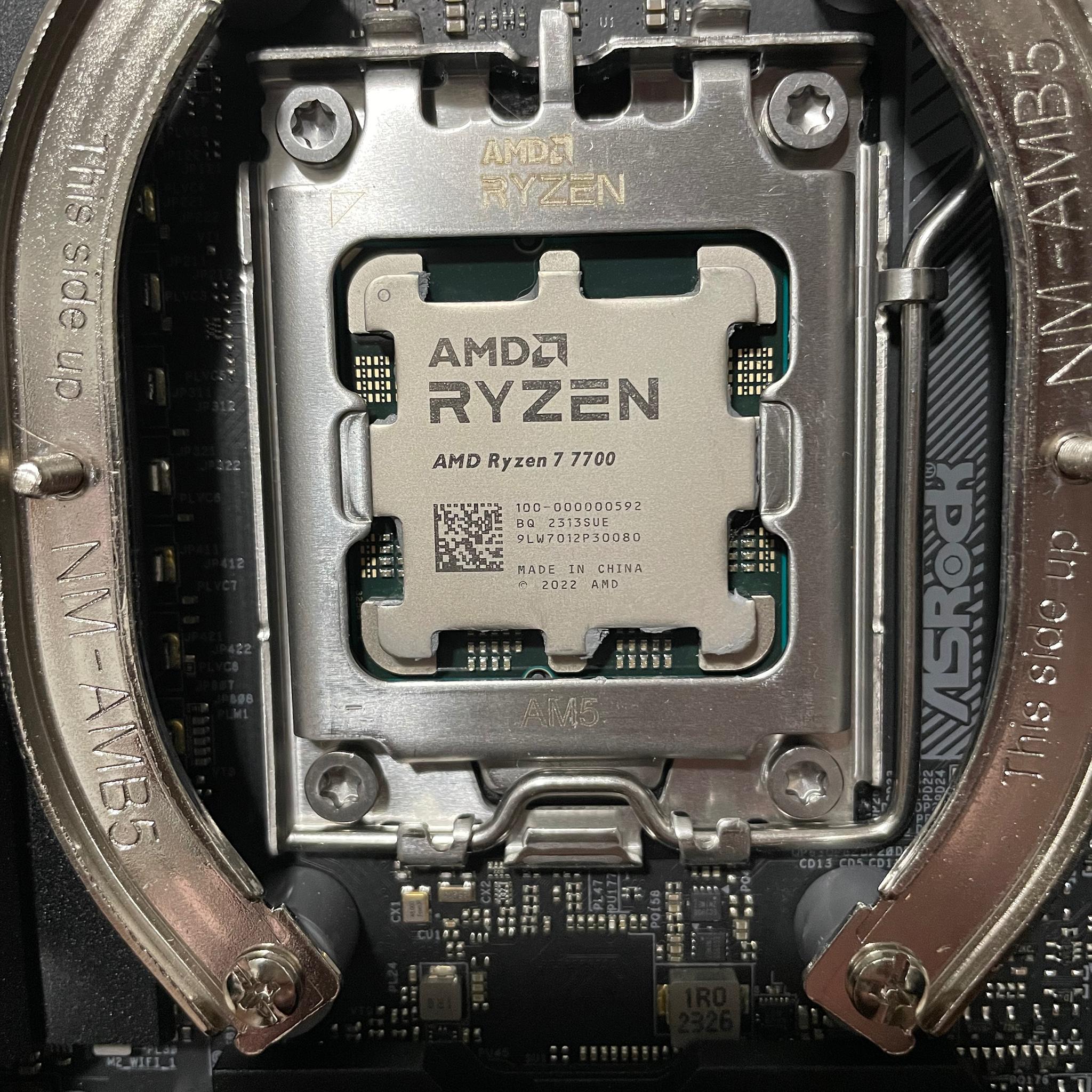 Ryzen 7700 + Mobo/Ram