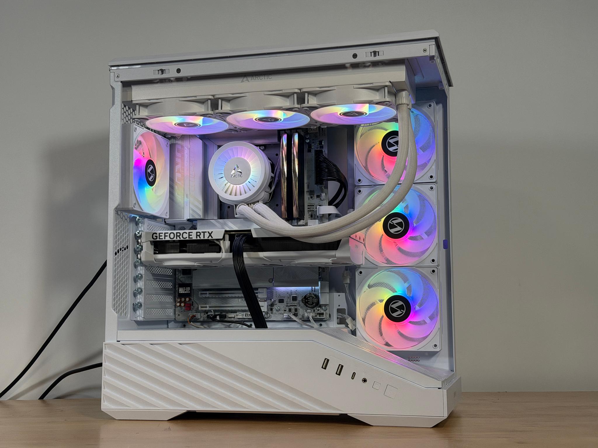 GeForce RTX 5080 Core Ultra 7 270K Plus Gaming and Streaming PC