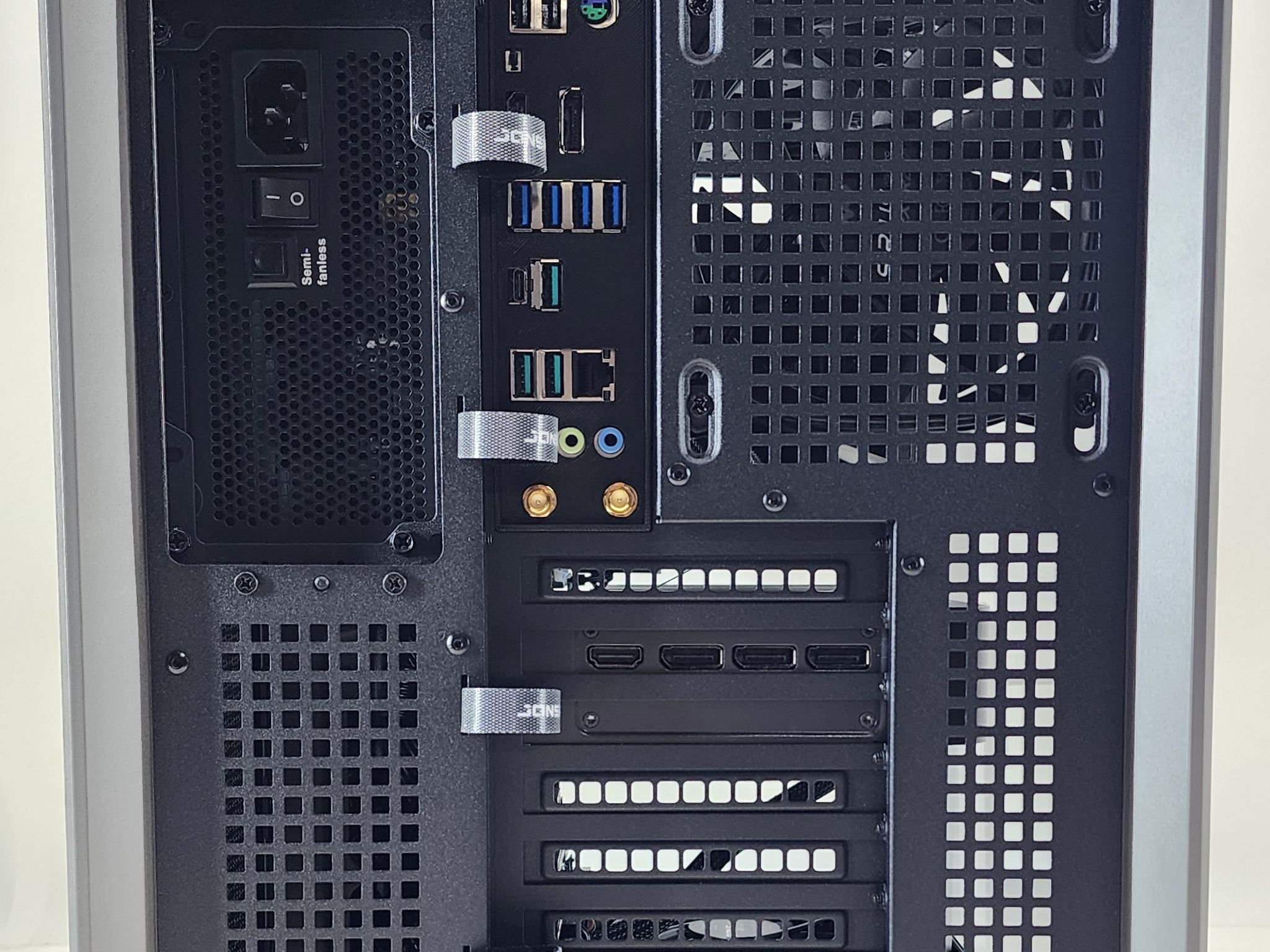 Gaming PC Ryzen 7 9800X3D 96GB RAM 4TB SSD RTX 5090 32GB Windows 11 Computer