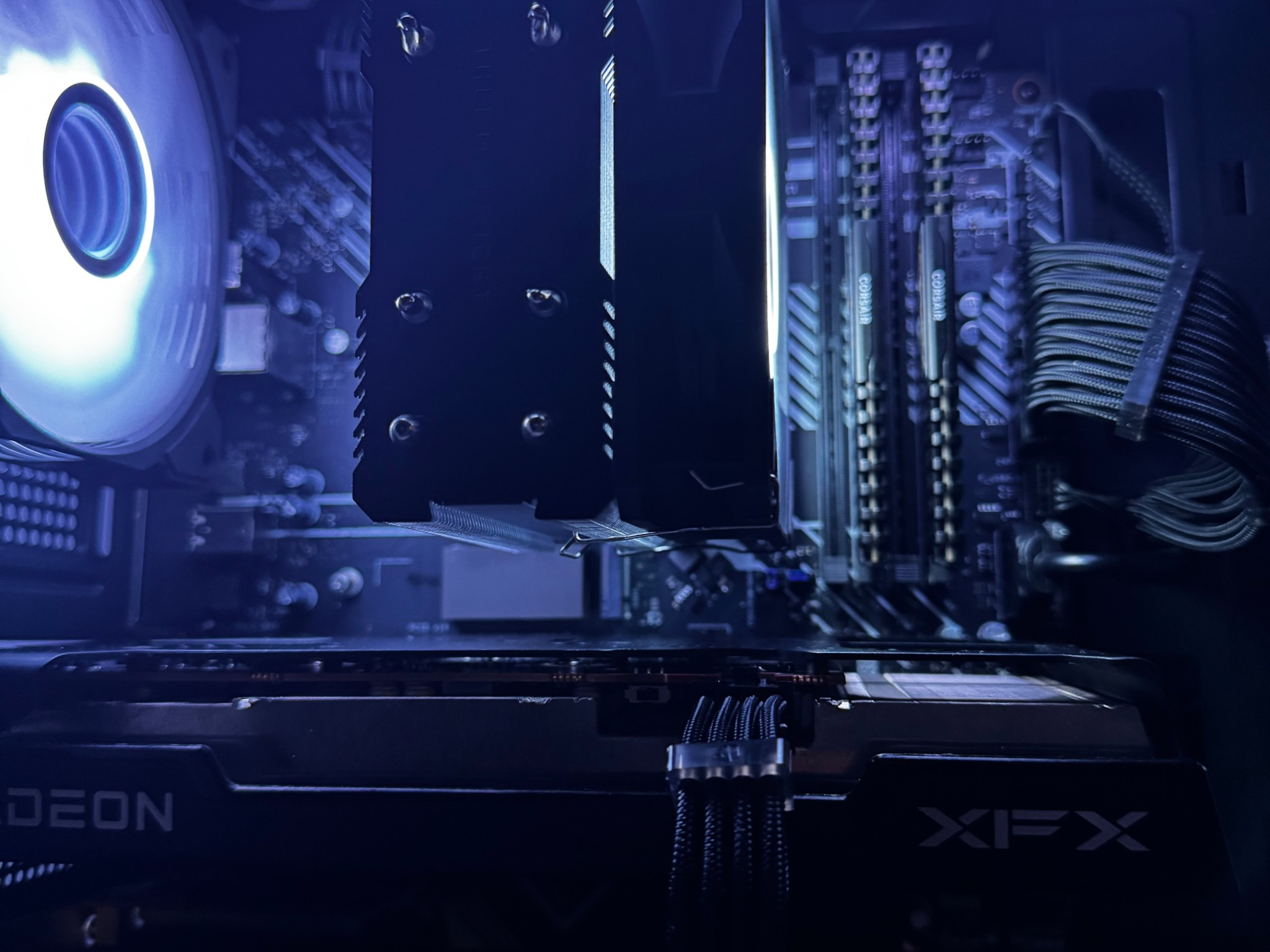 🏴DARKNIGHT PLUS🏴 R5 5600X | RX 6600 | 1TB SSD | 16GB DDR4 | WIFI/BT | WIN 11