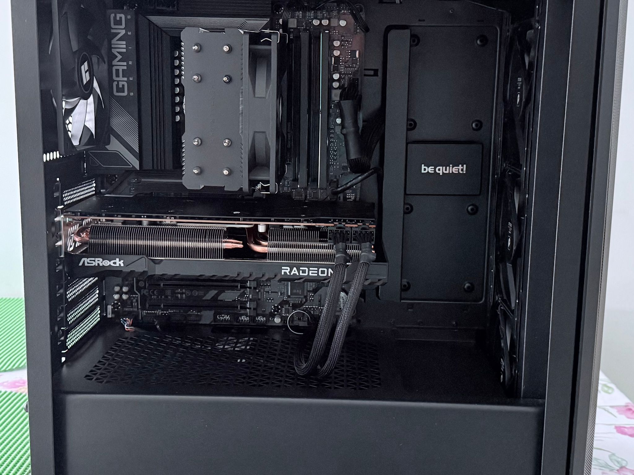 Ryzen 5 7600x | RX 7700XT 12 GB | 32 GB DDR5 6000 | 1.25 TB NVME 2.0 | NO ARGB- SALE!