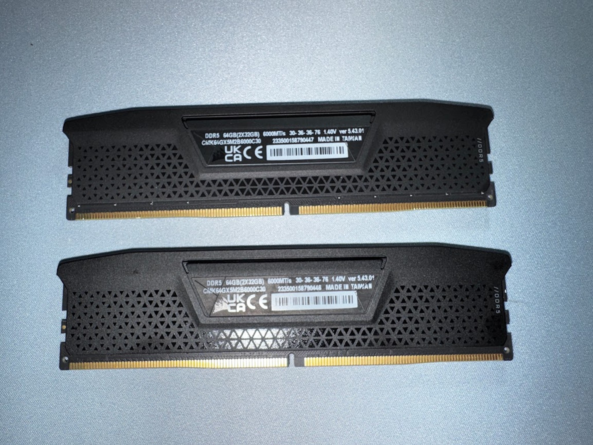 CORSAIR Vengeance DDR5 RAM 64GB (2x32GB) 6000MHz CL30  Black (CMK64GX5M2B6000C30)