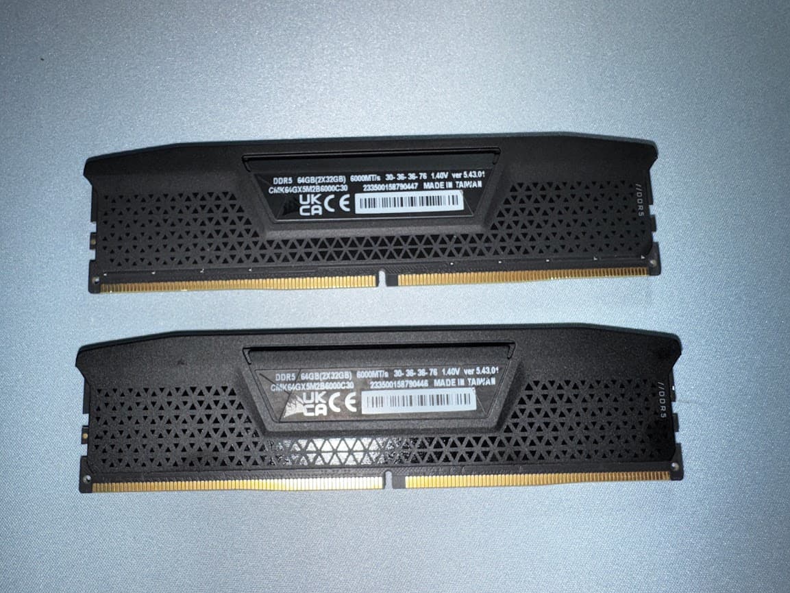 CORSAIR Vengeance DDR5 RAM 64GB (2x32GB) 6000MHz CL30  Black (CMK64GX5M2B6000C30)
