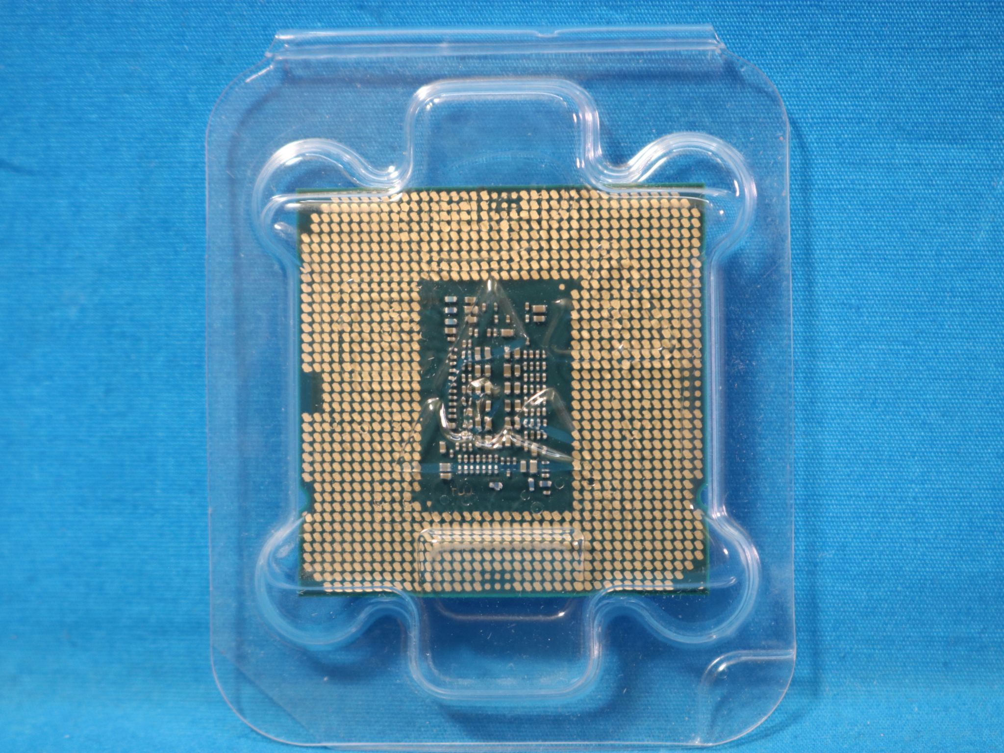 Intel Core i5-10400 2.90GHz Socket LGA1200 Hexa-Core Desktop CPU SRH3C