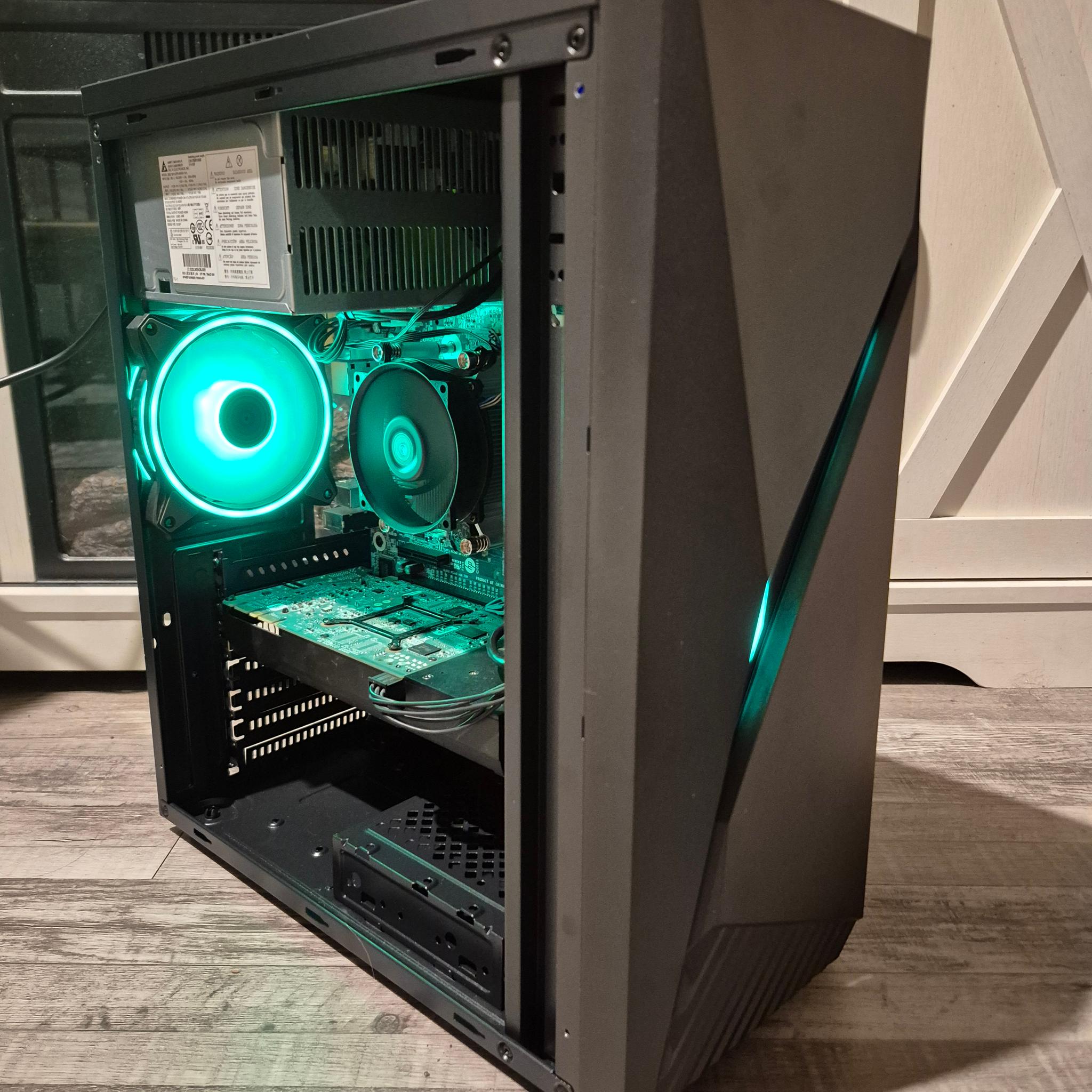 80 FPS Fortnite | i5-4570, 16GB RAM, 500GB SSD, GTX 660