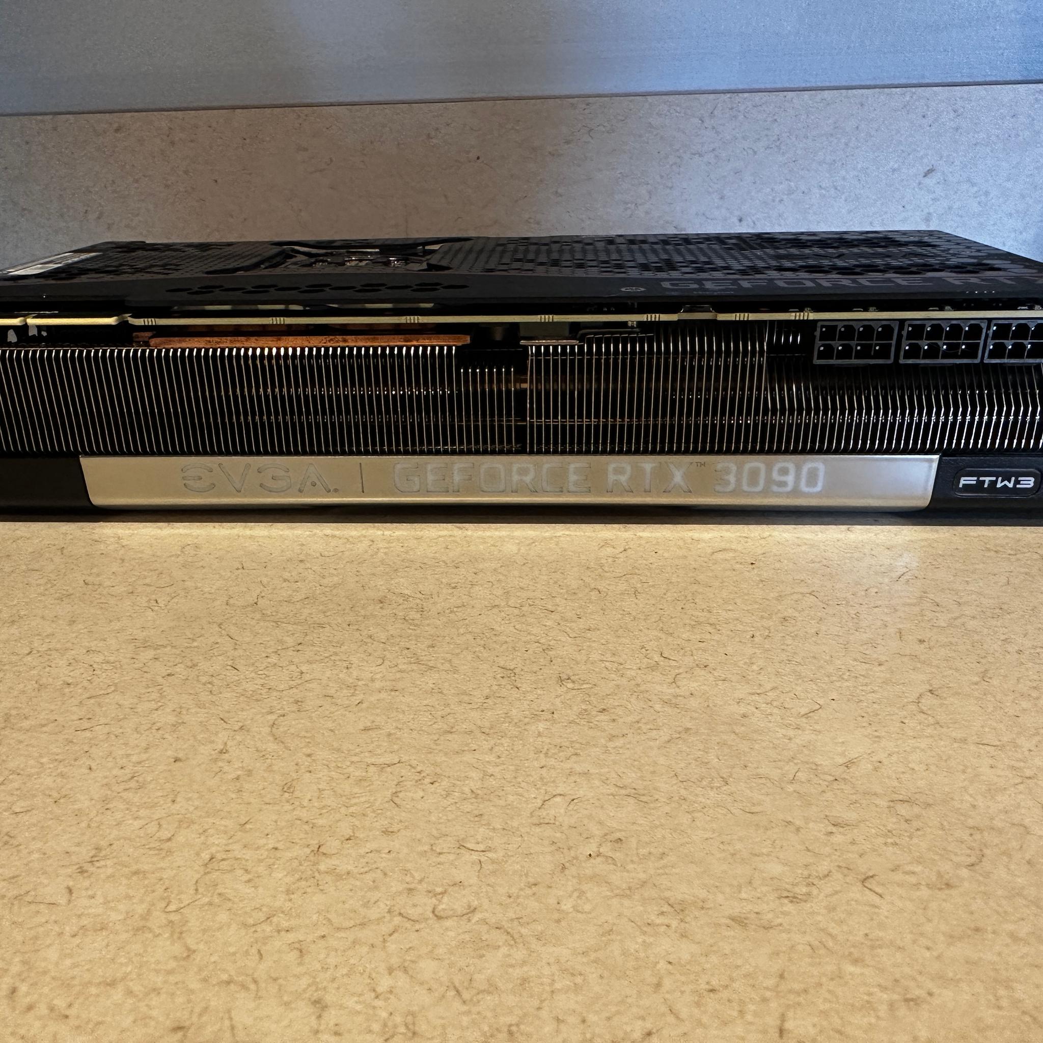 EVGA NVIDIA GeForce RTX 3090 FTW3 Ultra 24GB