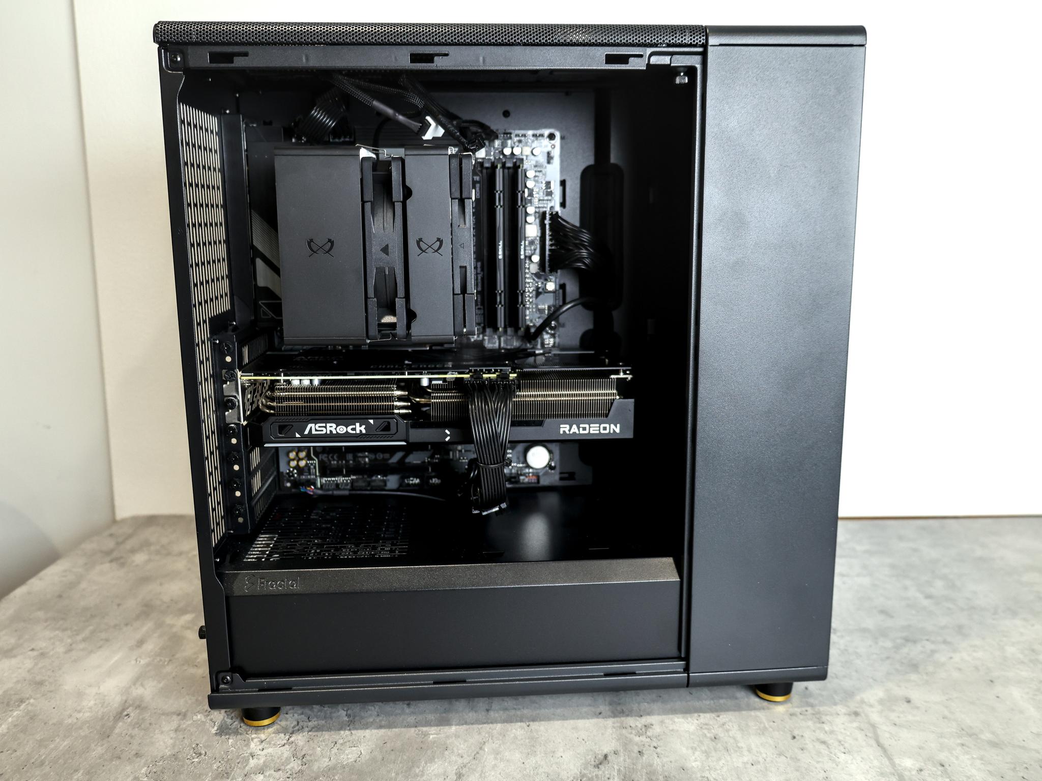 Fractal North 7800x3d+9070xt 1440P/4K Build