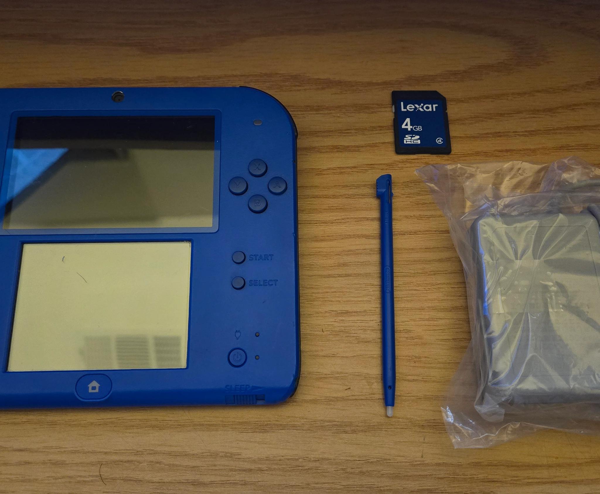 CUSTOM REFURBISHED Nintendo 2DS Blue/Black Handheld Console