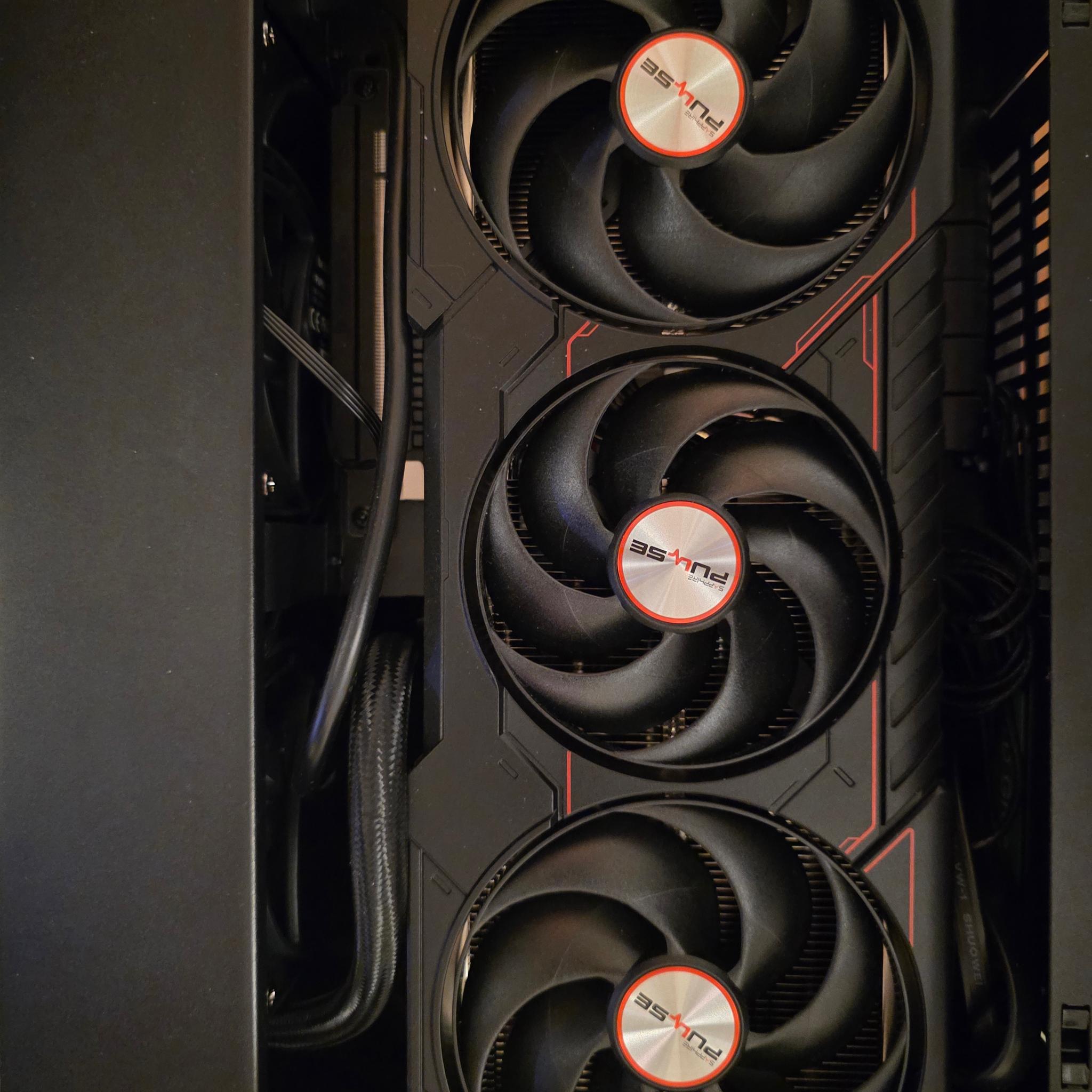 Radeon RX 9070 XT Custom Gaming PC - Ryzen 5 9600X