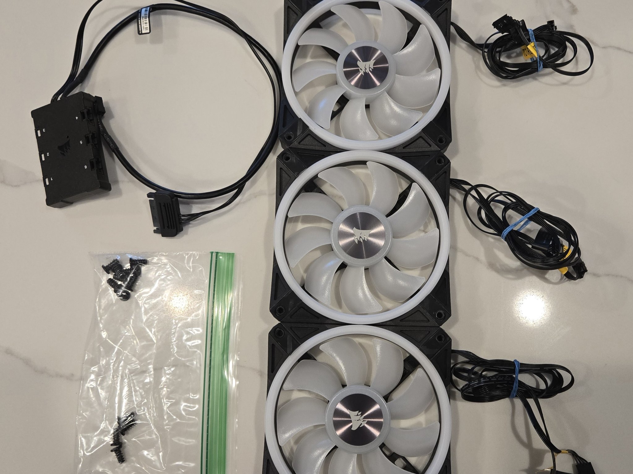 Corsair iCUE QL120 120 mm Fans (3-Pack) w/ Lighting Node Core