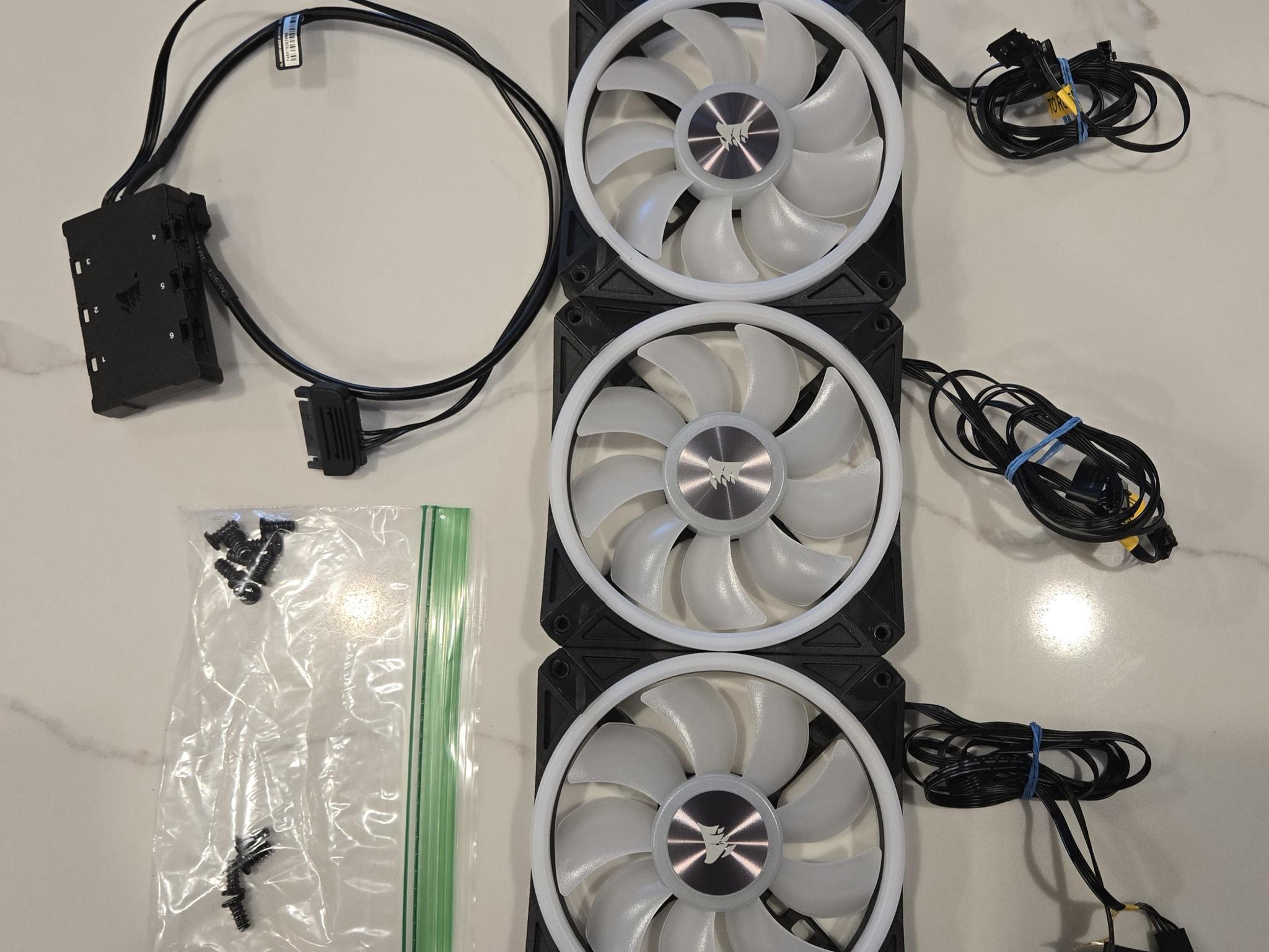 Corsair iCUE QL120 120 mm Fans (3-Pack) w/ Lighting Node Core