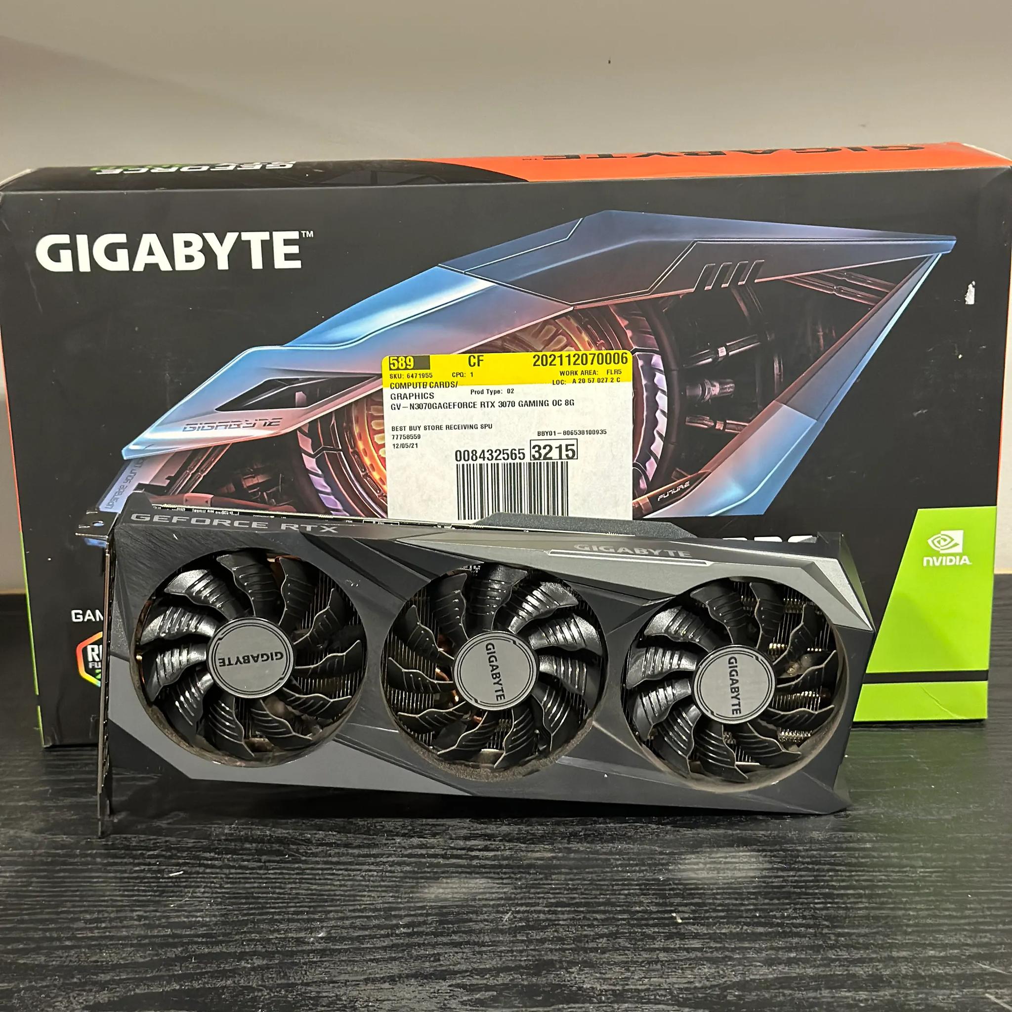 GIGABYTE Gaming OC GeForce RTX 3070 8GB GDDR6 PCI Express 4.0 ATX Video Card