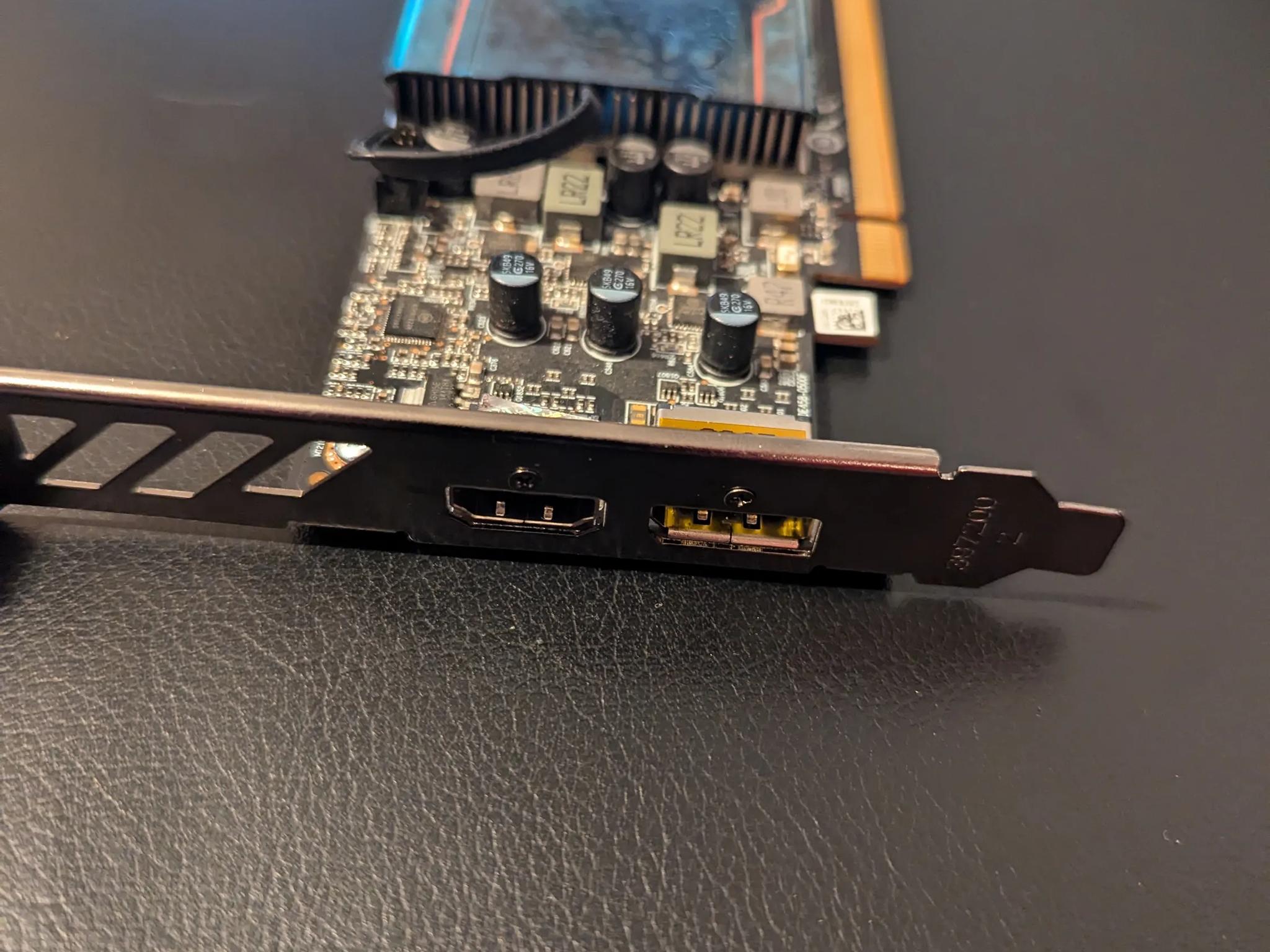 AMD RX 6400 low profile - 4gb