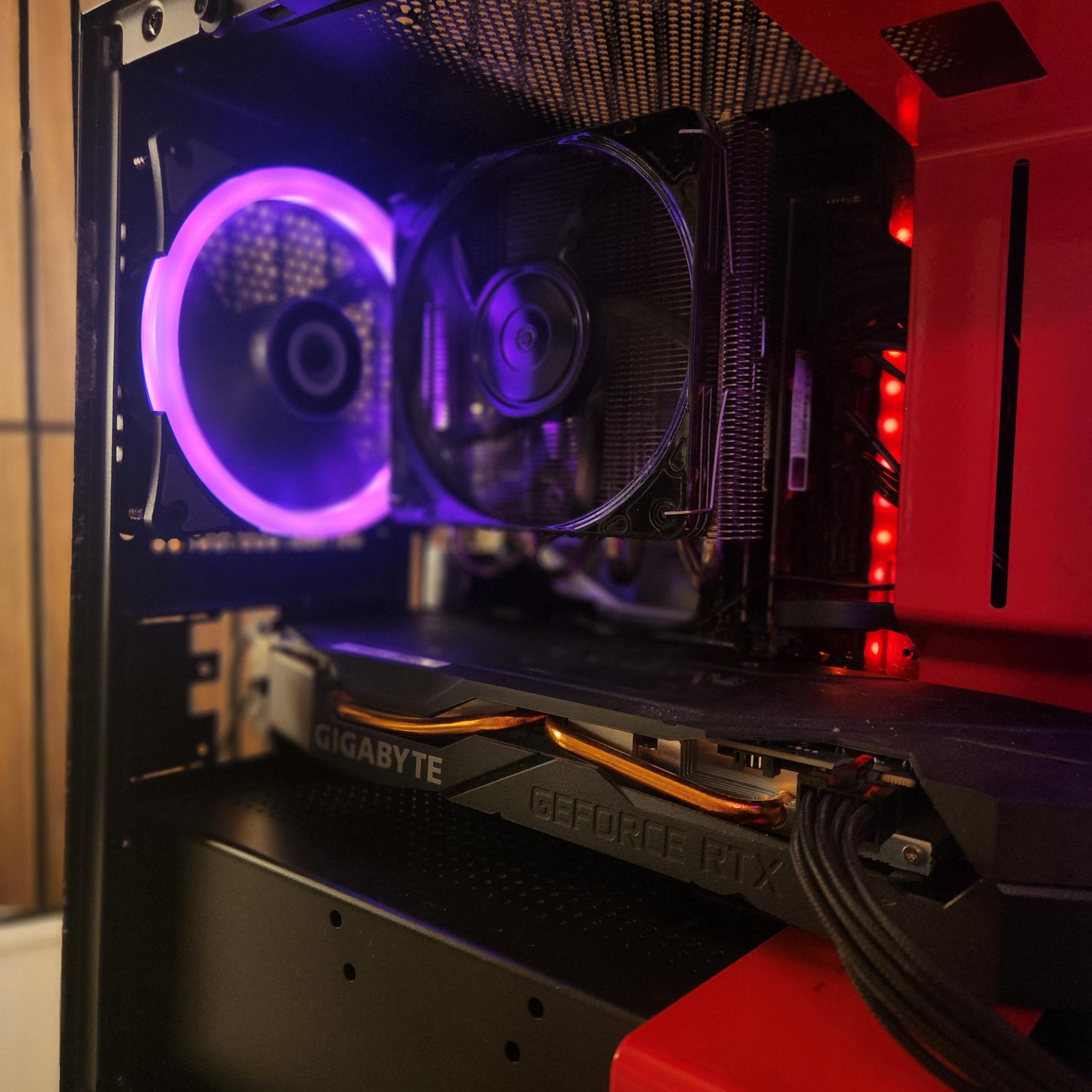 RED/Black Gaming PC | RTX 2070 | i7-8700K | 32GB RAM | 512GB NVMe | WiFi | Mini-ITX | WIN11/BT