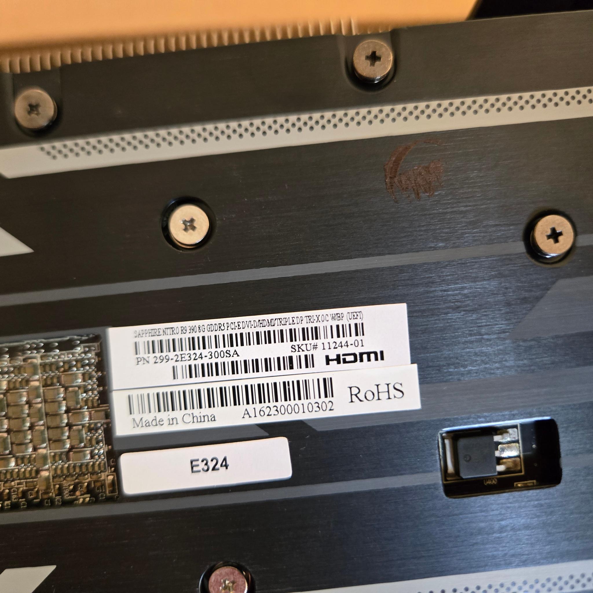Sapphire NITRO Radeon R9 390 8GB – Open Box / Appears Unused