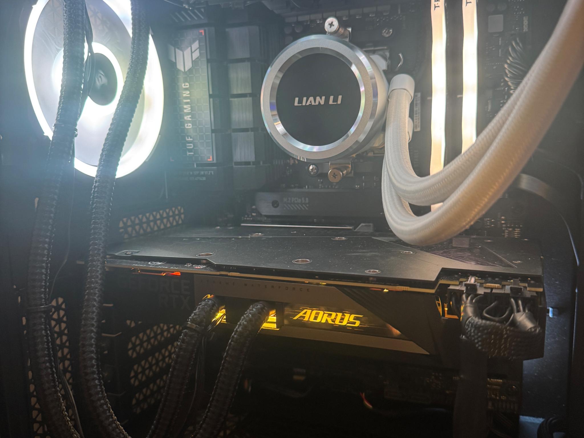 NVIDIA 3080 10G Aorus Xtreme Waterforce Water Cooled 240mm AIO