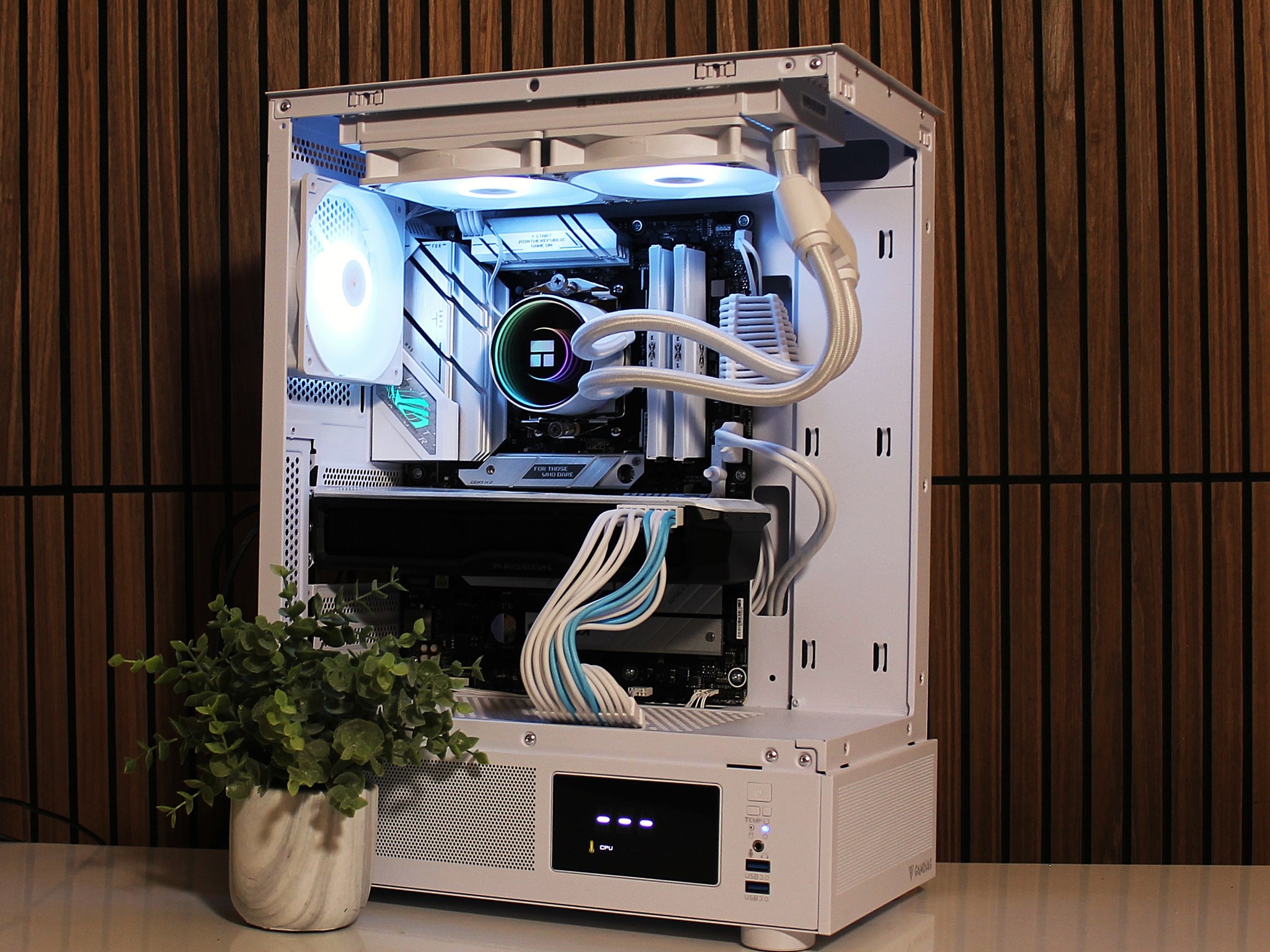 ❄️ALL WHITE Gaming PC ❄️| RX 7800XT 16GB💻| DDR5 | 32GB RAM | WiFi/BT | Windows 11 | 1TB |