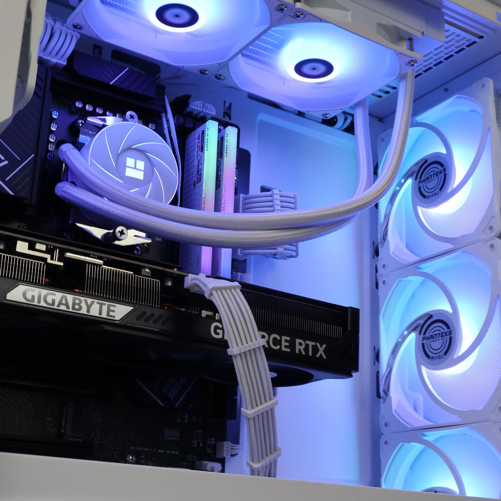 ⚪ Ryzen 7 7700X/RTX 5070 12GB Gaming/Streaming PC ⚪