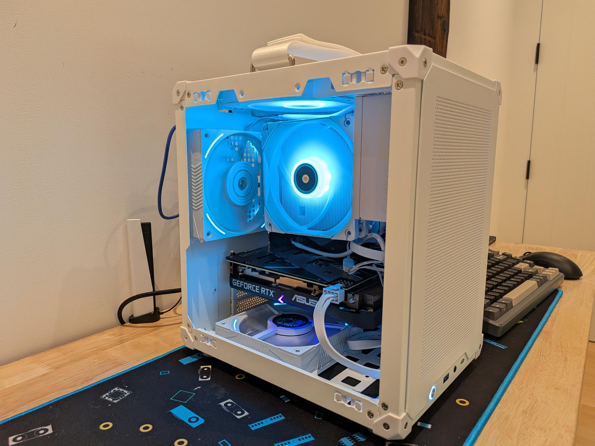 1080p Glacier - RTX 3060 12GB, Ryzen 5 5600X, 32 GB DDR4 RAM, 1 TB Gen 4 NVME, RGB