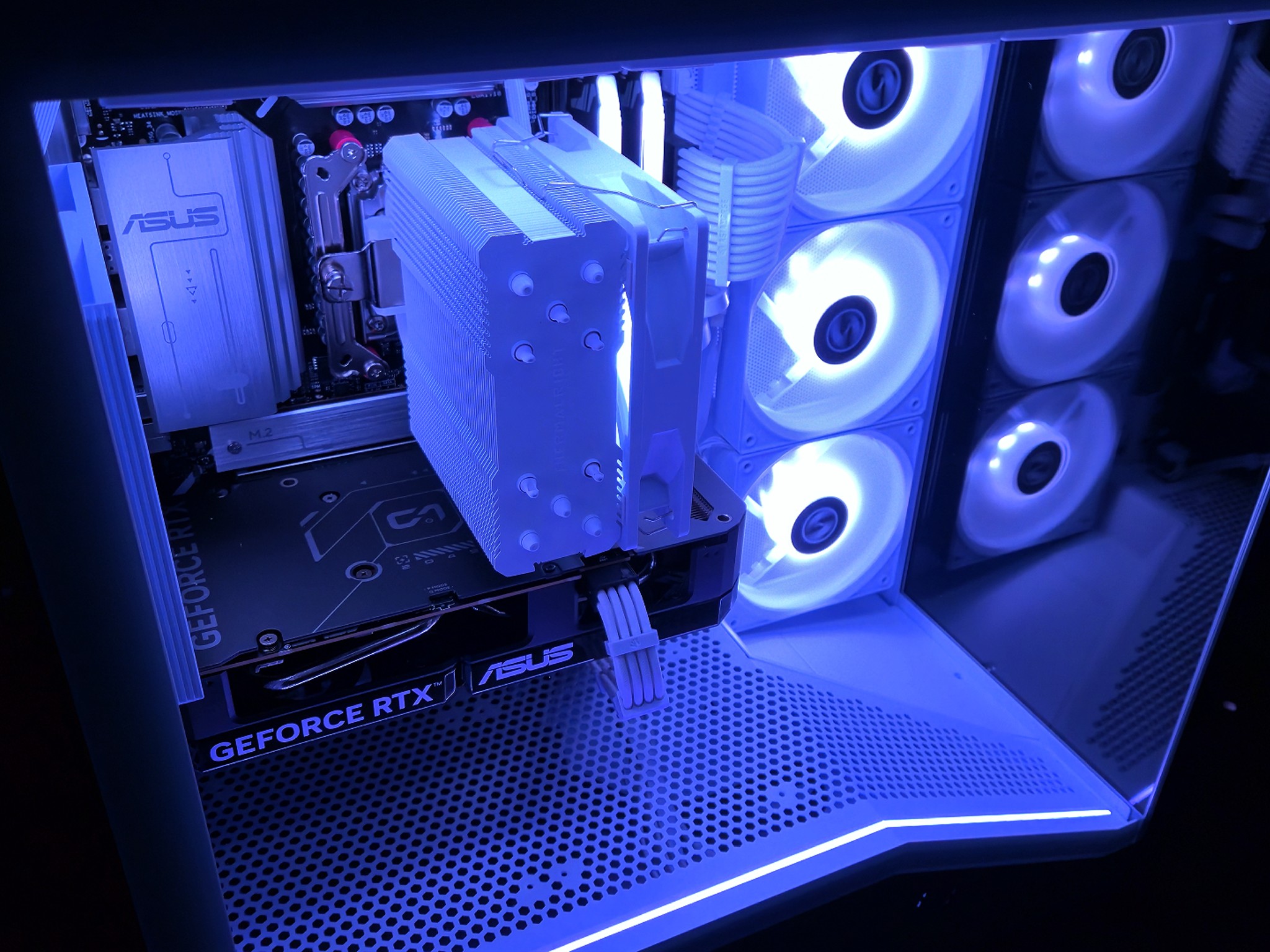 Gaming PC - 32GB DDR5 7200MHz CL34 - Ryzen 7600X - RTX 5060 OC - Windows 11 Pro