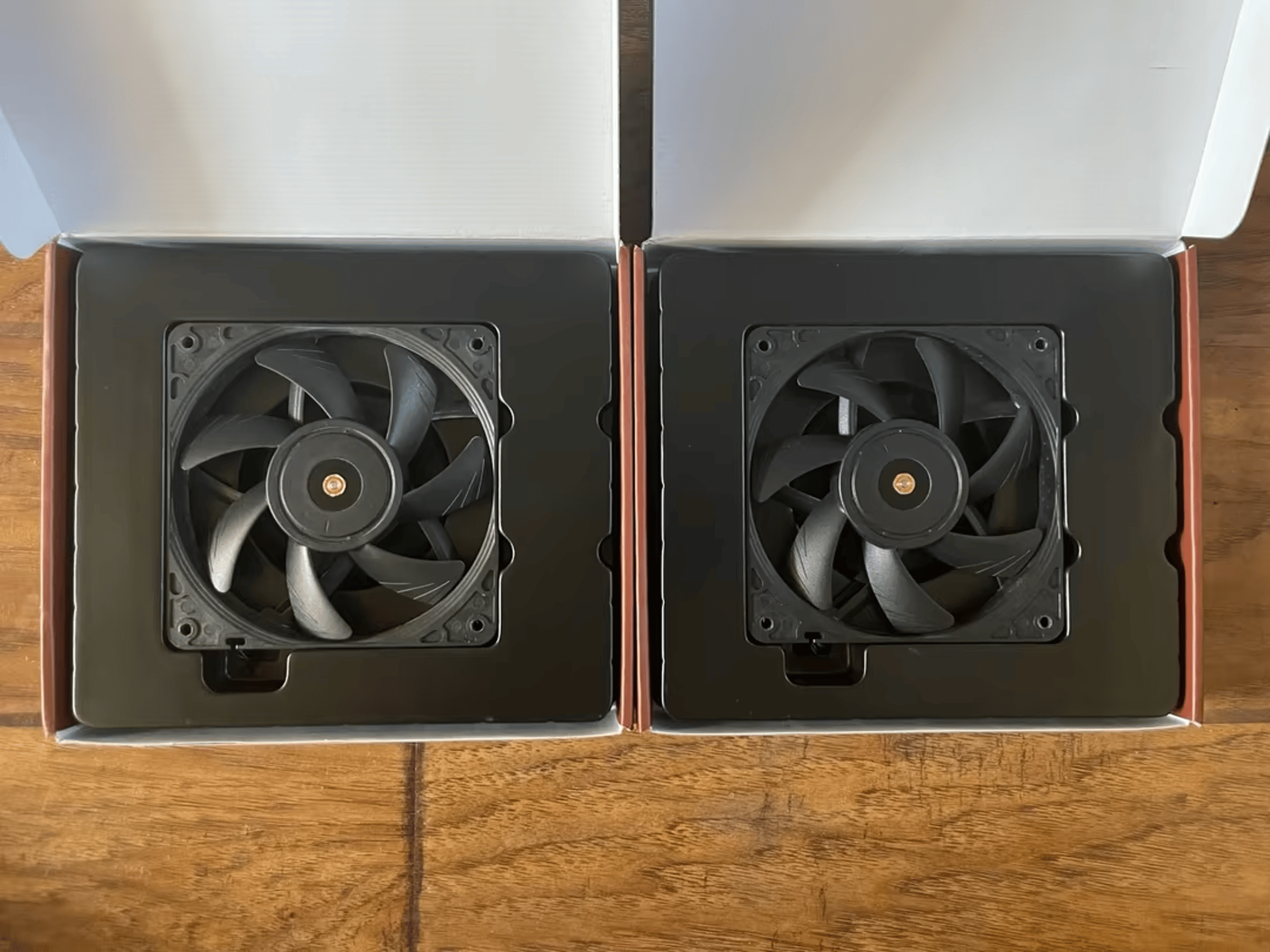 x2 Lightly Used Noctua NF-A12x15 PWM Chromax Fans