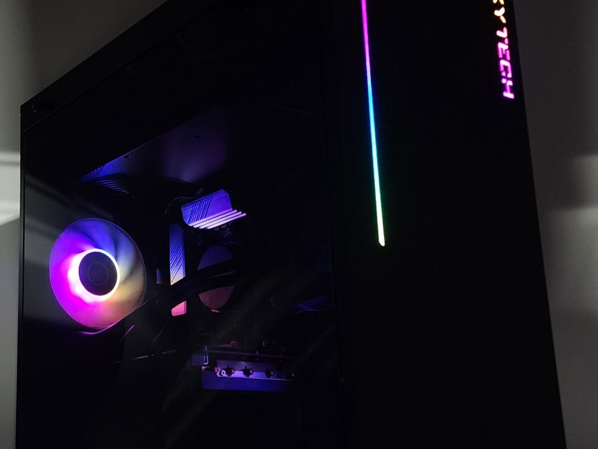 Gaming PC Ryzen 7 3700X 16GB RAM 500GB SSD RX 5700 8GB Windows 11 Computer