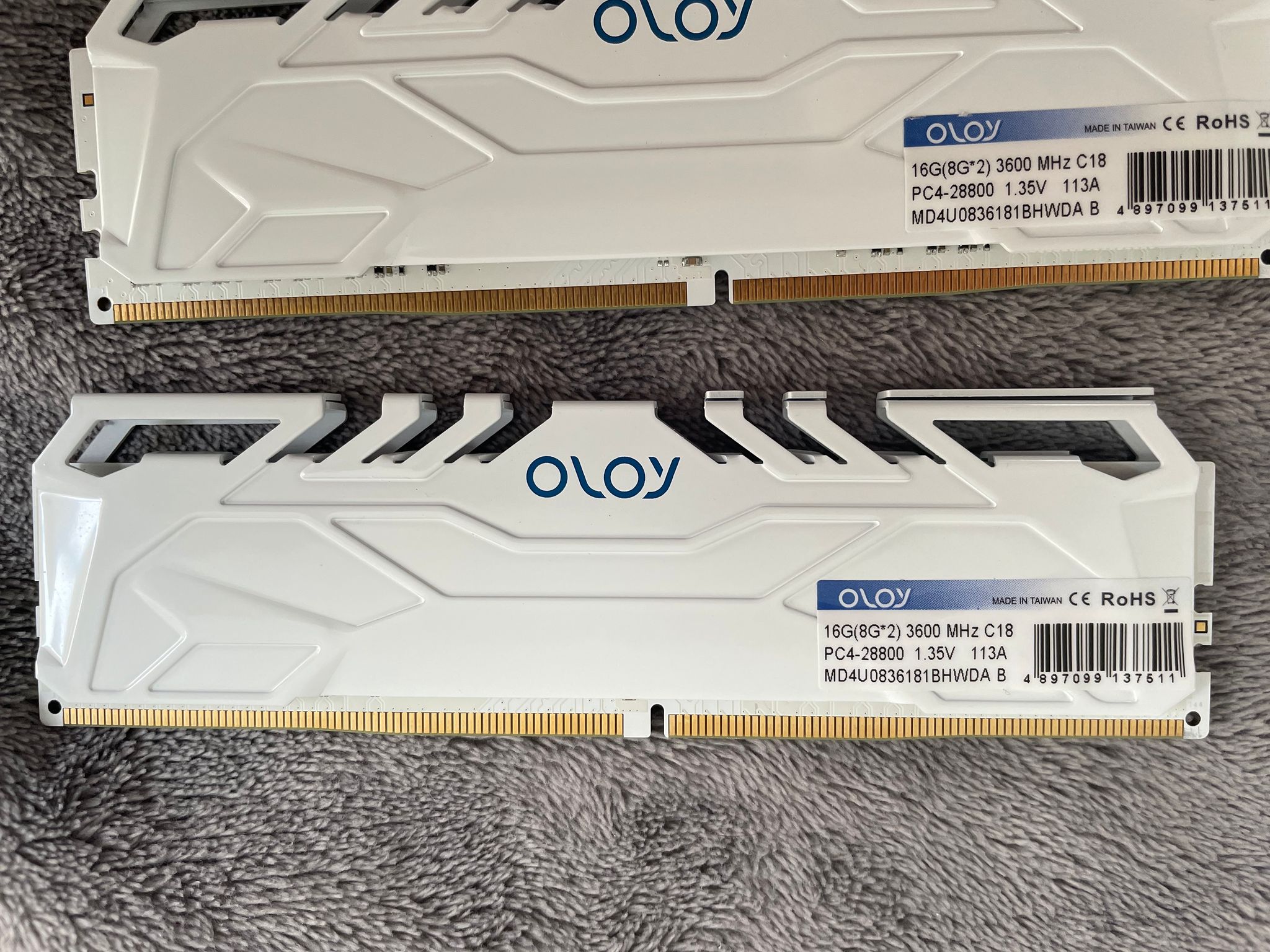 OLOY 2x8G 3600MHz CL18