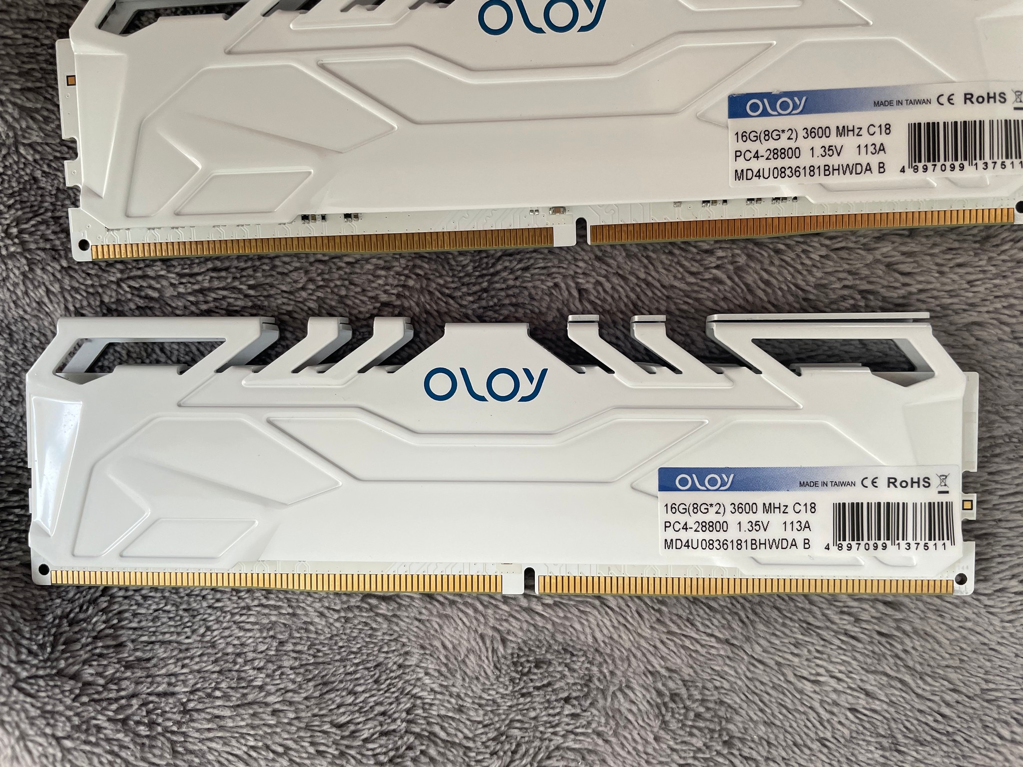 OLOY 2x8G 3600MHz CL18