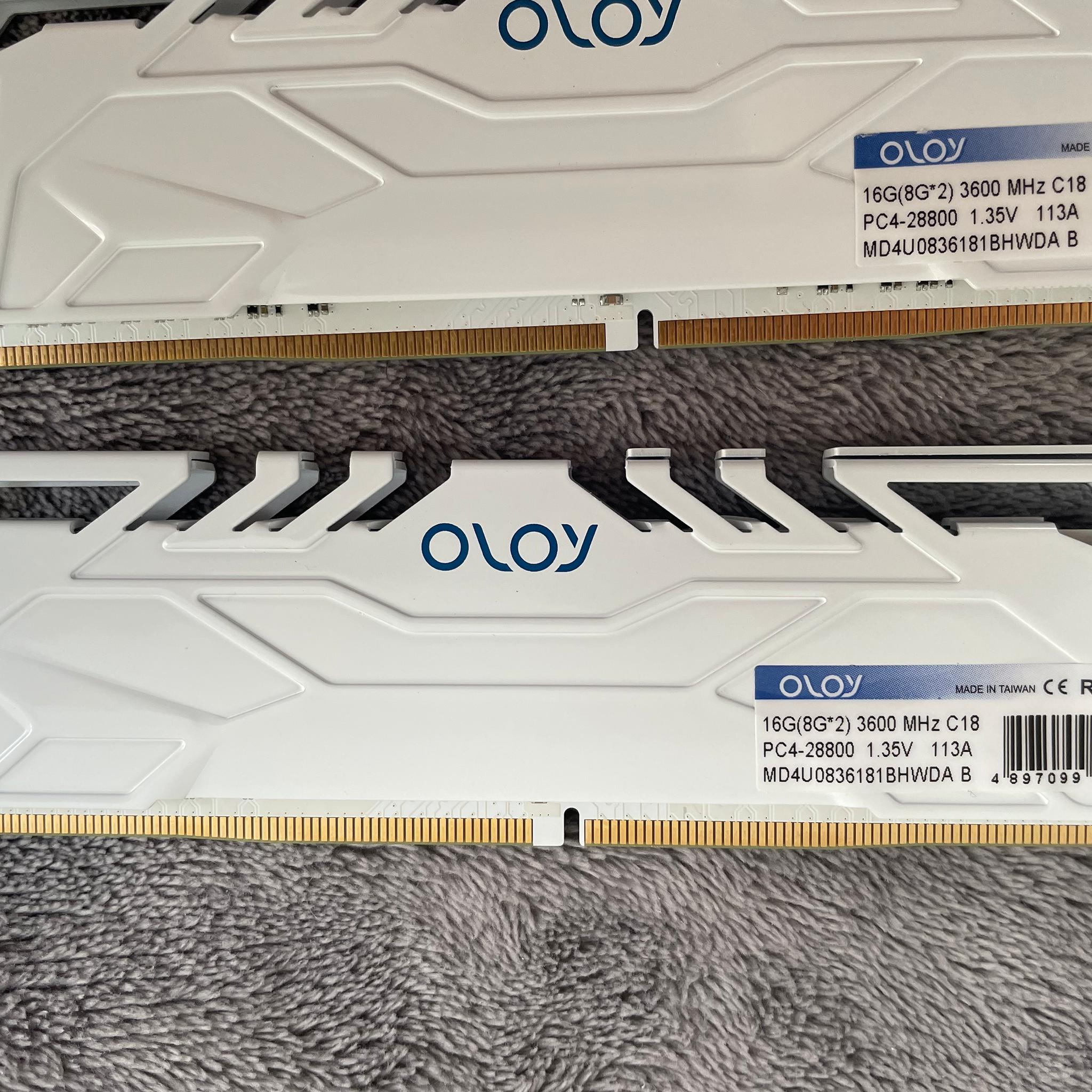 OLOY 2x8G 3600MHz CL18