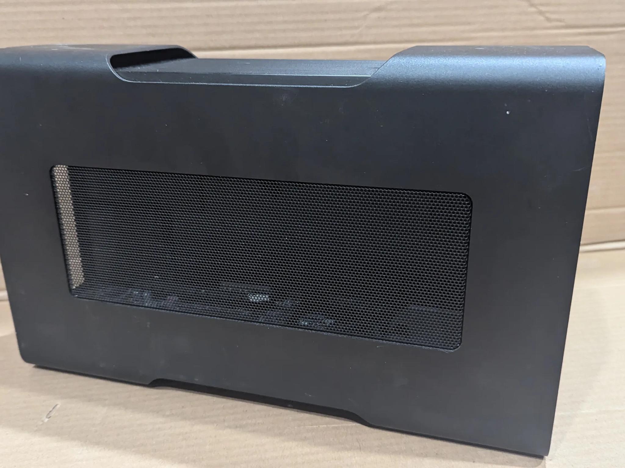 Razer Core eGPU chassis thunderbolt 3