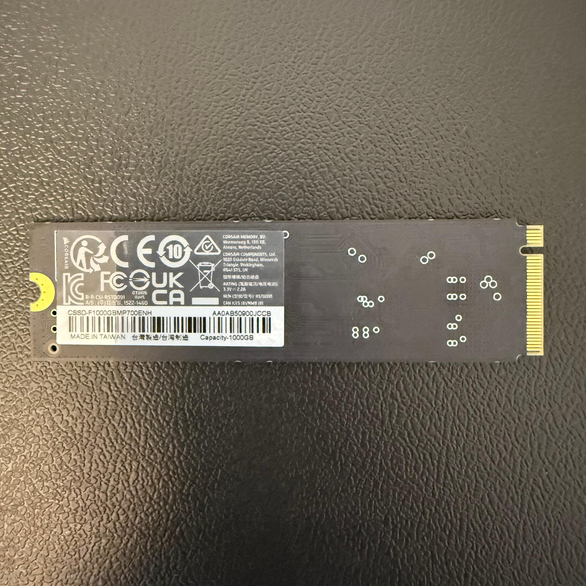 Corsair MP700 Elite 1TB PCIe Gen5 NVMe SSD | Up to 10,000 MB/s | Box Included