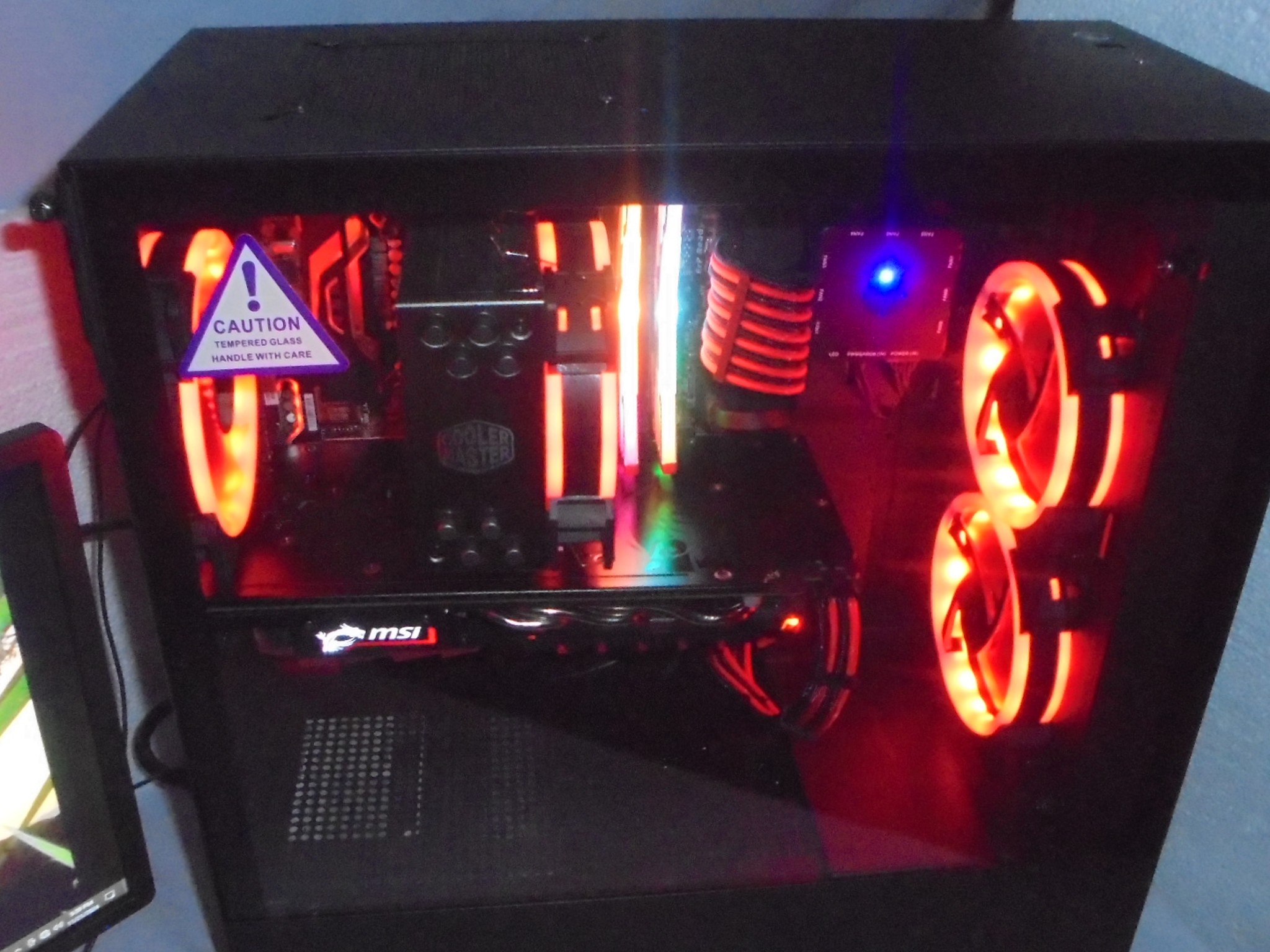 NZXT/GIGABYTE/I7-6700K/16GB RGB RAM/MSI GTX 1060 6GB/COOLER MASTER/CORSAIR/WIN10