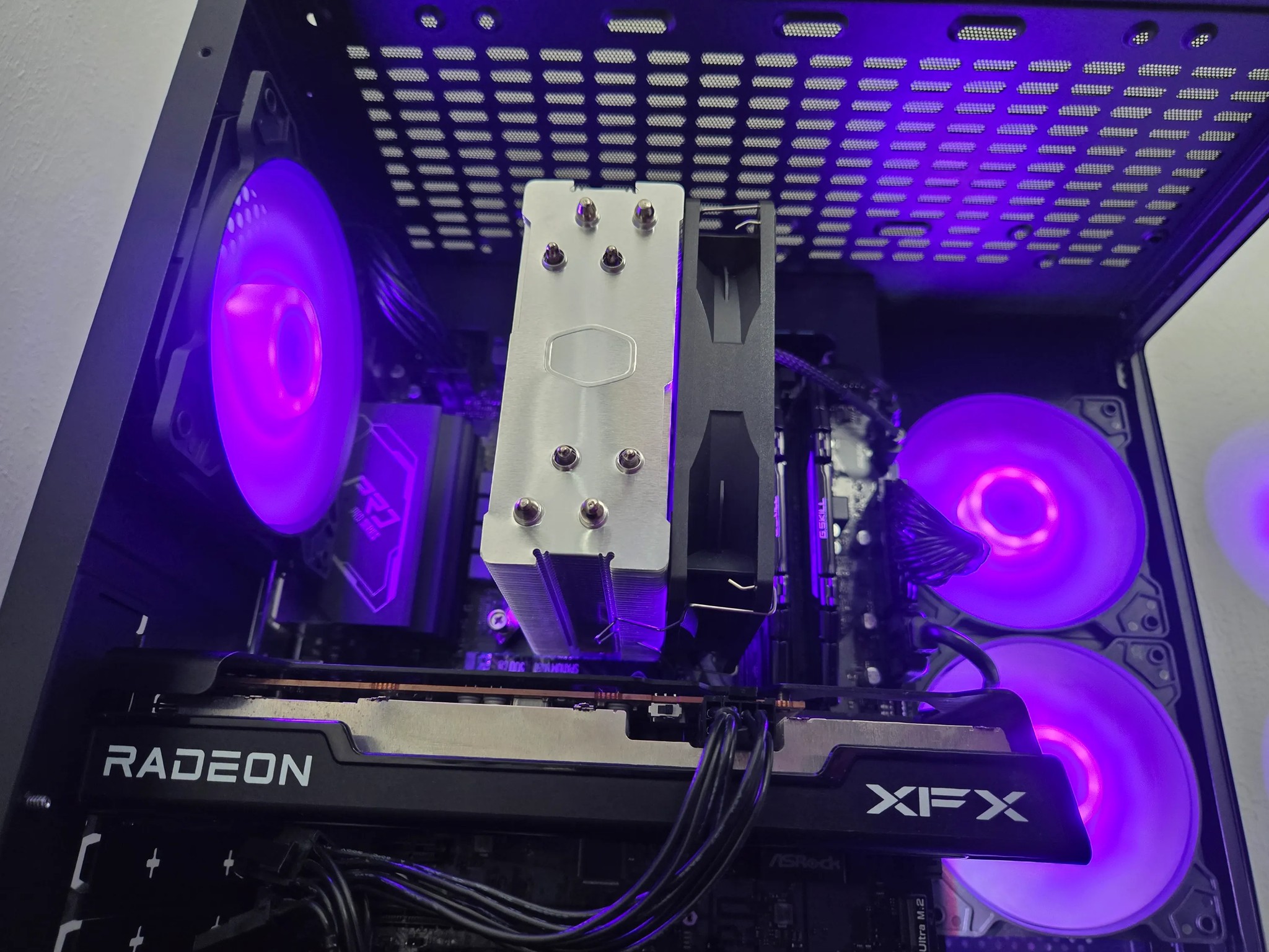 RX 6600 + 12100F Custom Gaming PC