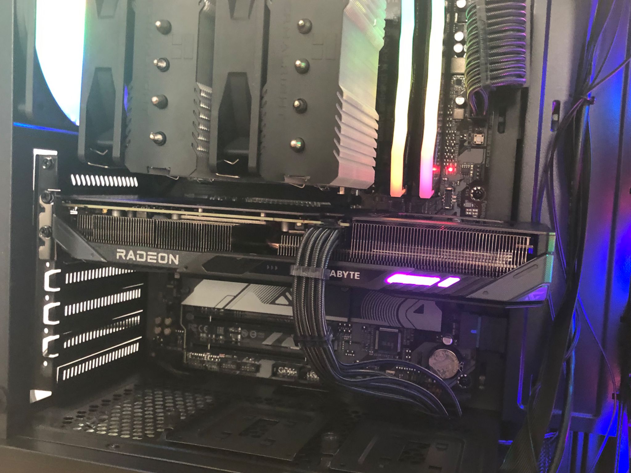 RGBEAST🌈7700X💥9060XT 16GB🌈NEW BUILD!