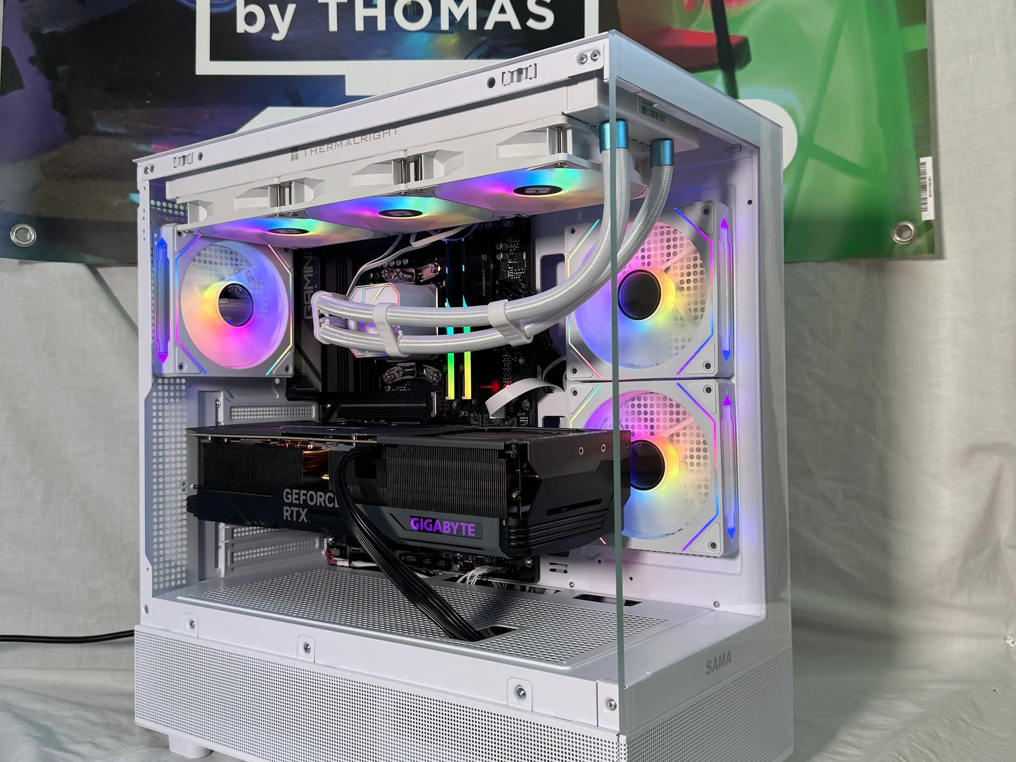 "Project Flash" RTX 4090 Ryzen 7900x Gaming PC