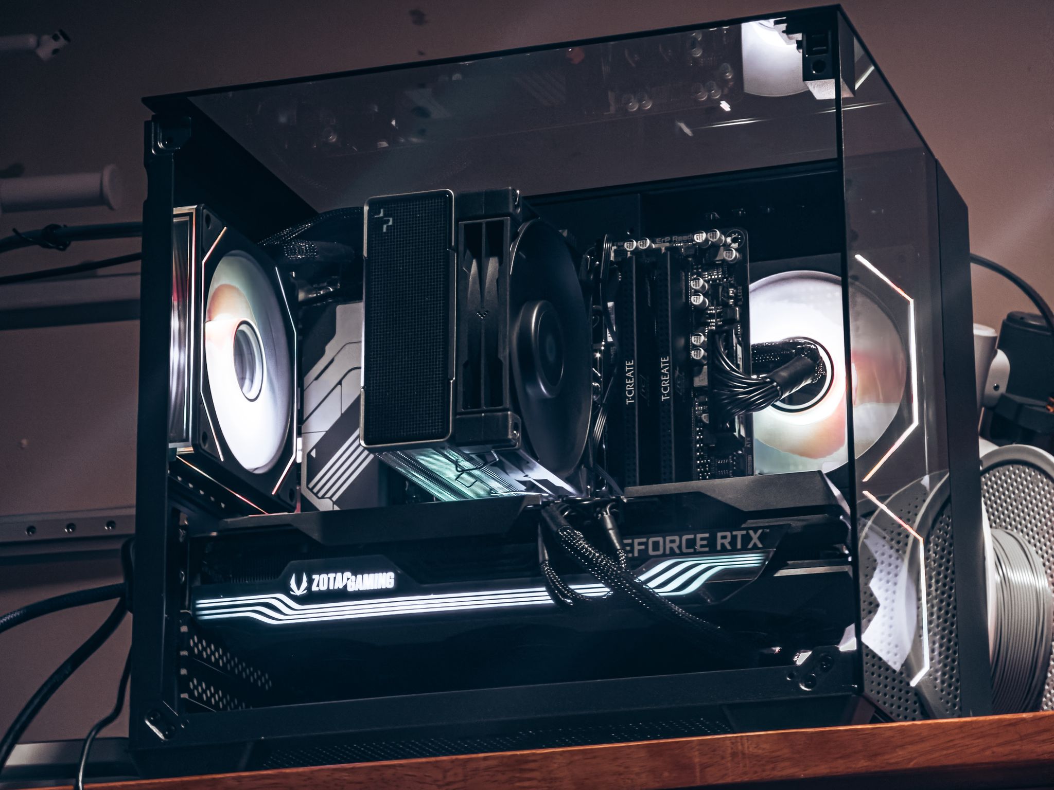Zotac GAMING AMP Holo GeForce RTX 3080 Ti | Jawa