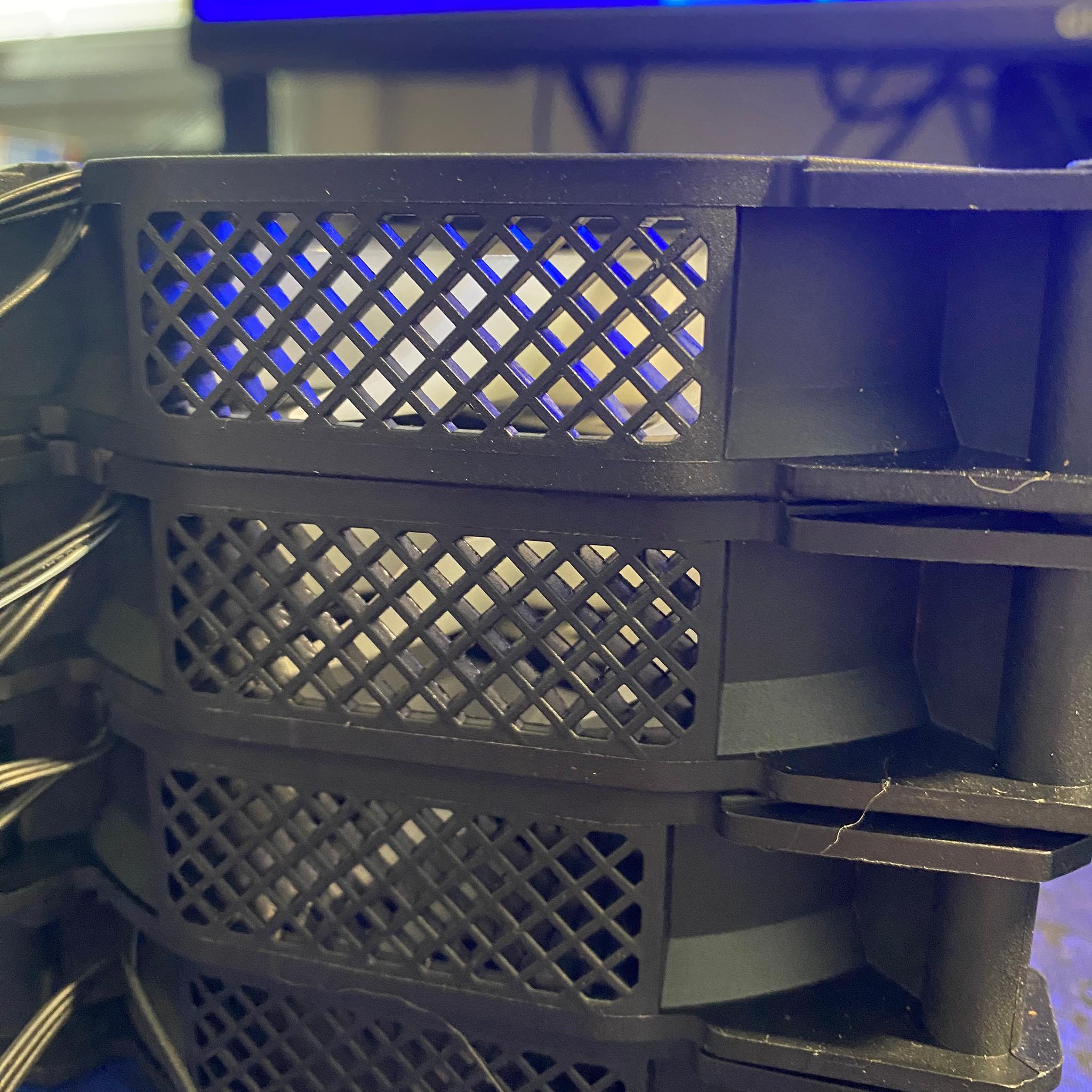 8x Montech Air 100 ARGB Case Fans with PWM Fan splitters