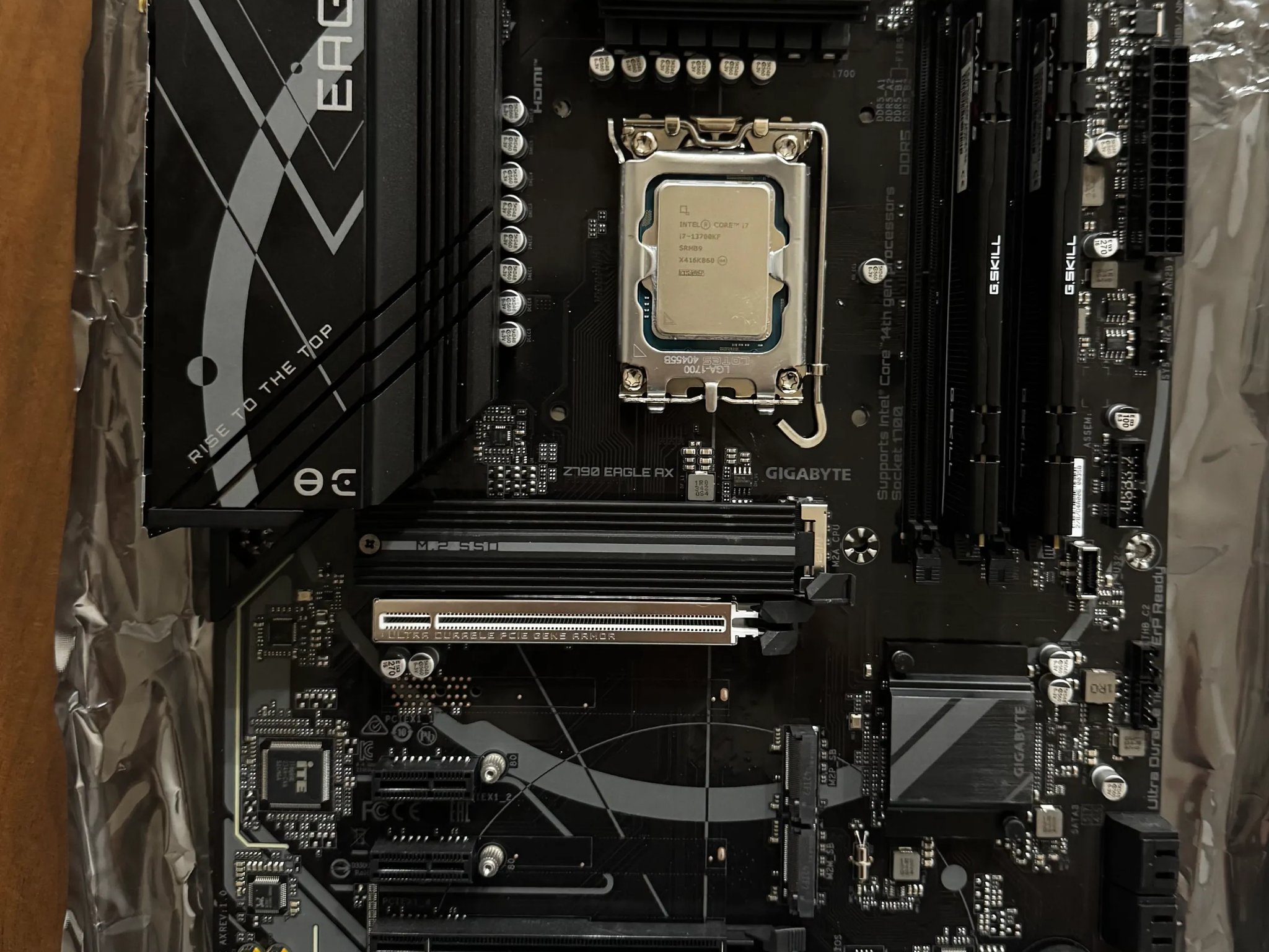 Gigabyte Z790 Eagle AX ATX Motherboard with Intel i7 13700KF and 32GB DDR5 6000mt/s RAM